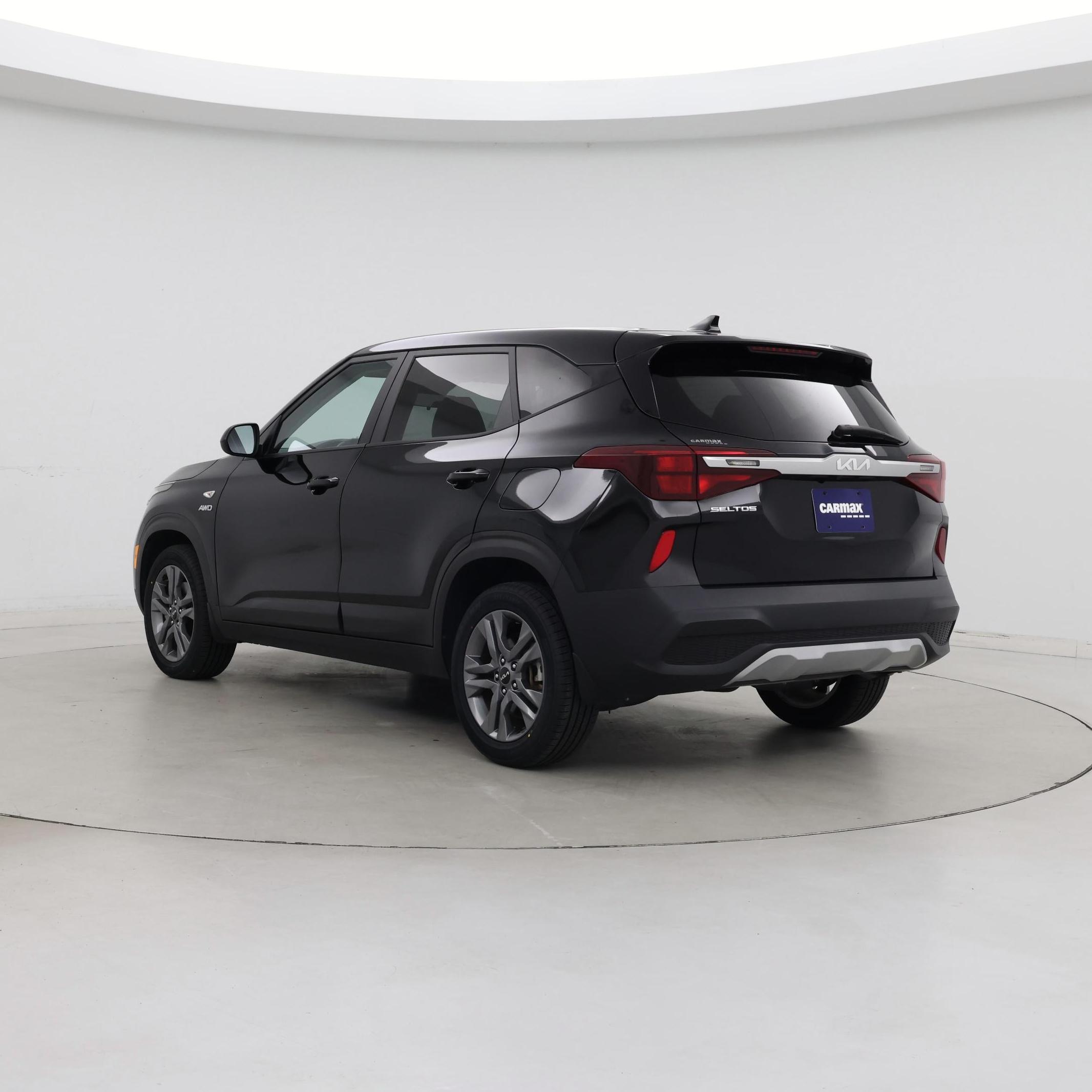 Thumbnail: 2022 Kia Seltos - 2