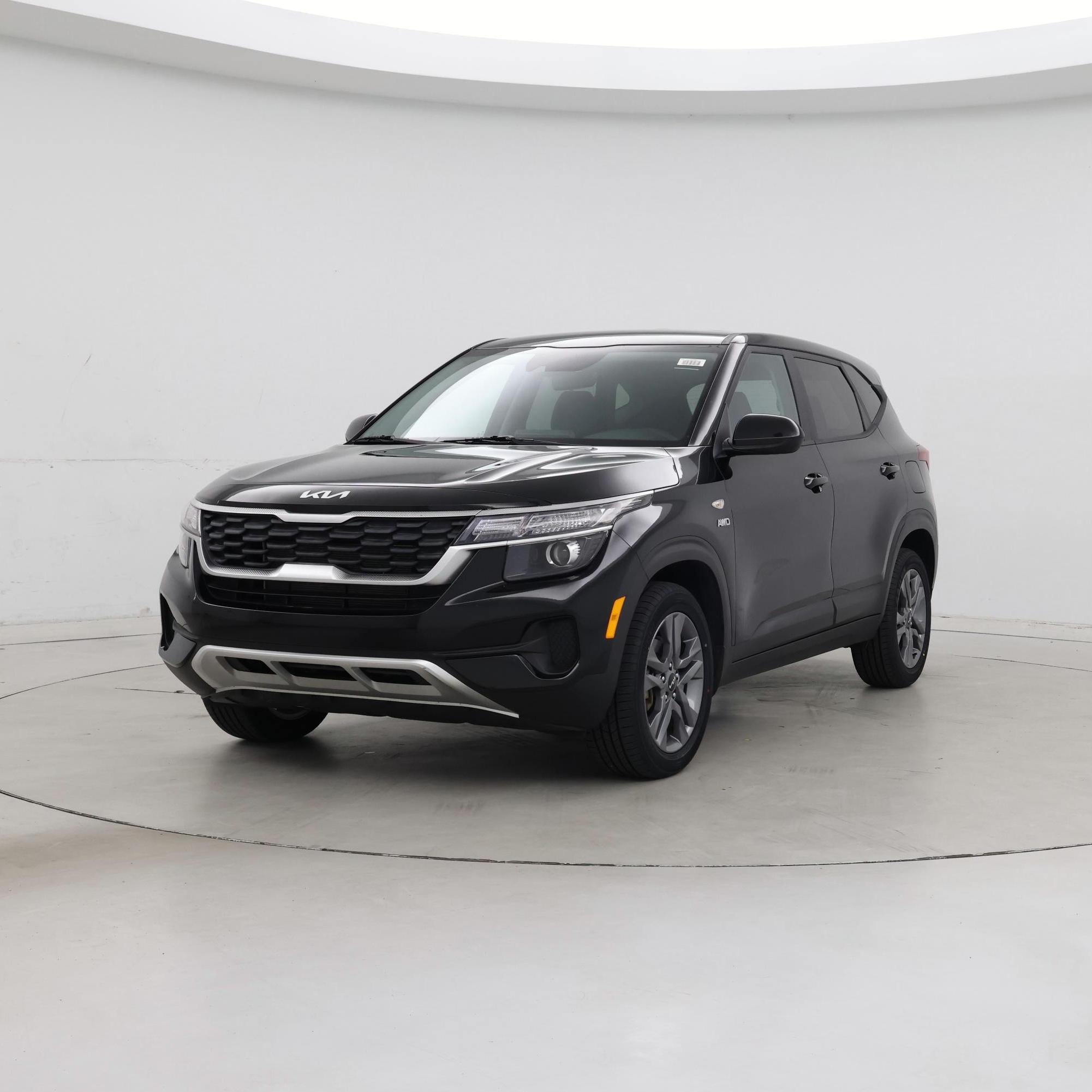 Thumbnail: 2022 Kia Seltos - 4