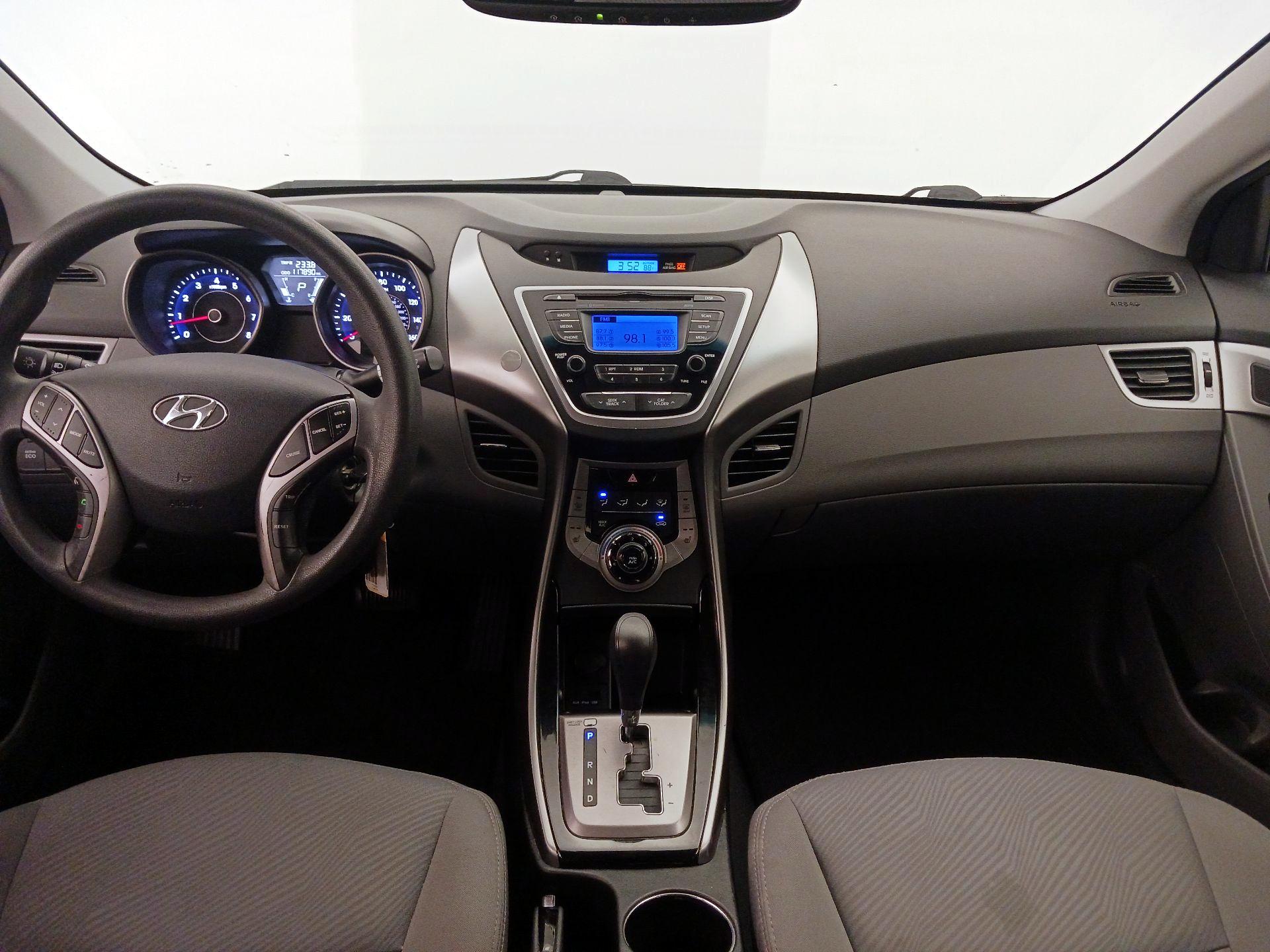 Thumbnail: 2013 Hyundai Elantra - 9