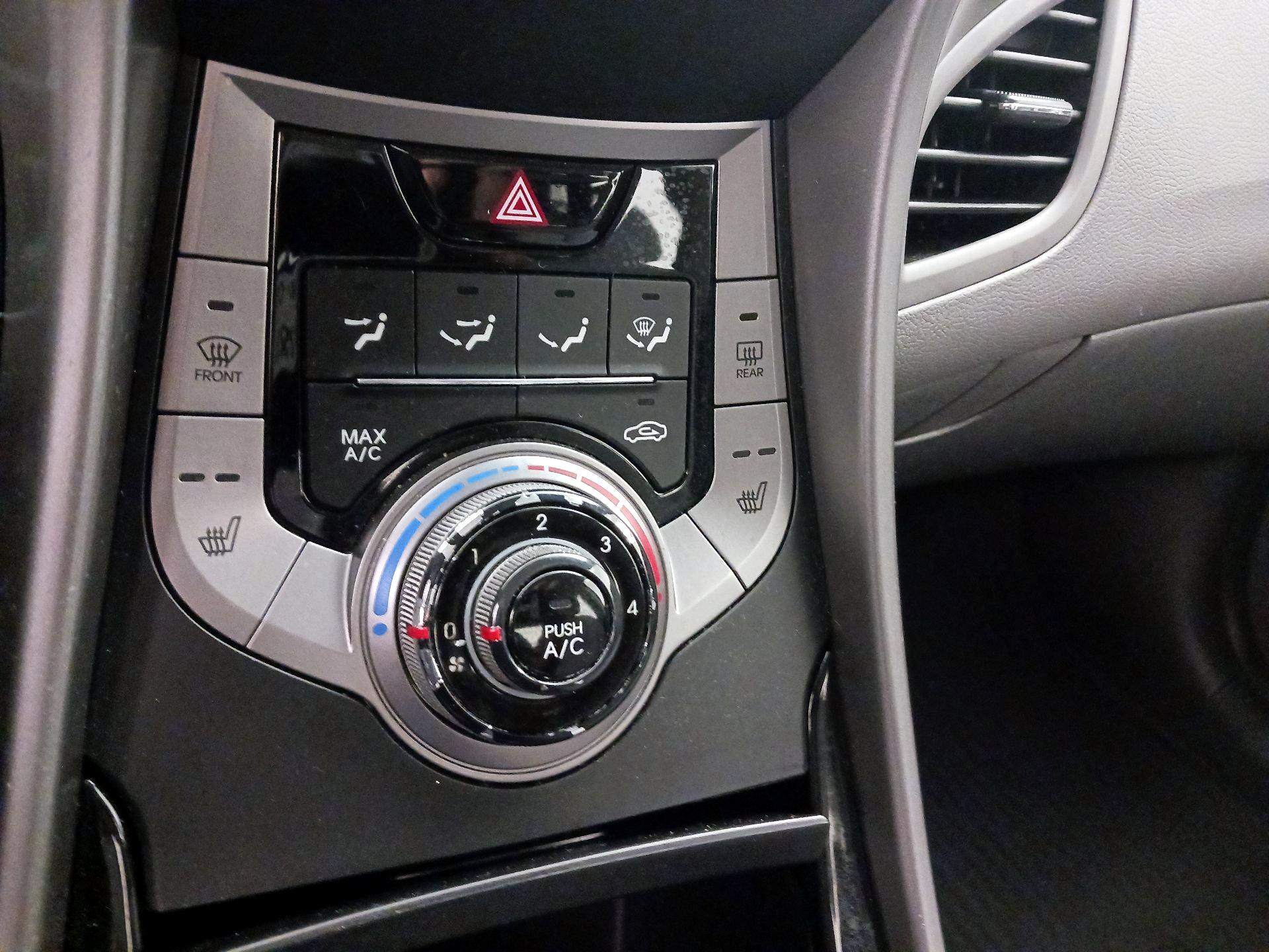 Thumbnail: 2013 Hyundai Elantra - 15