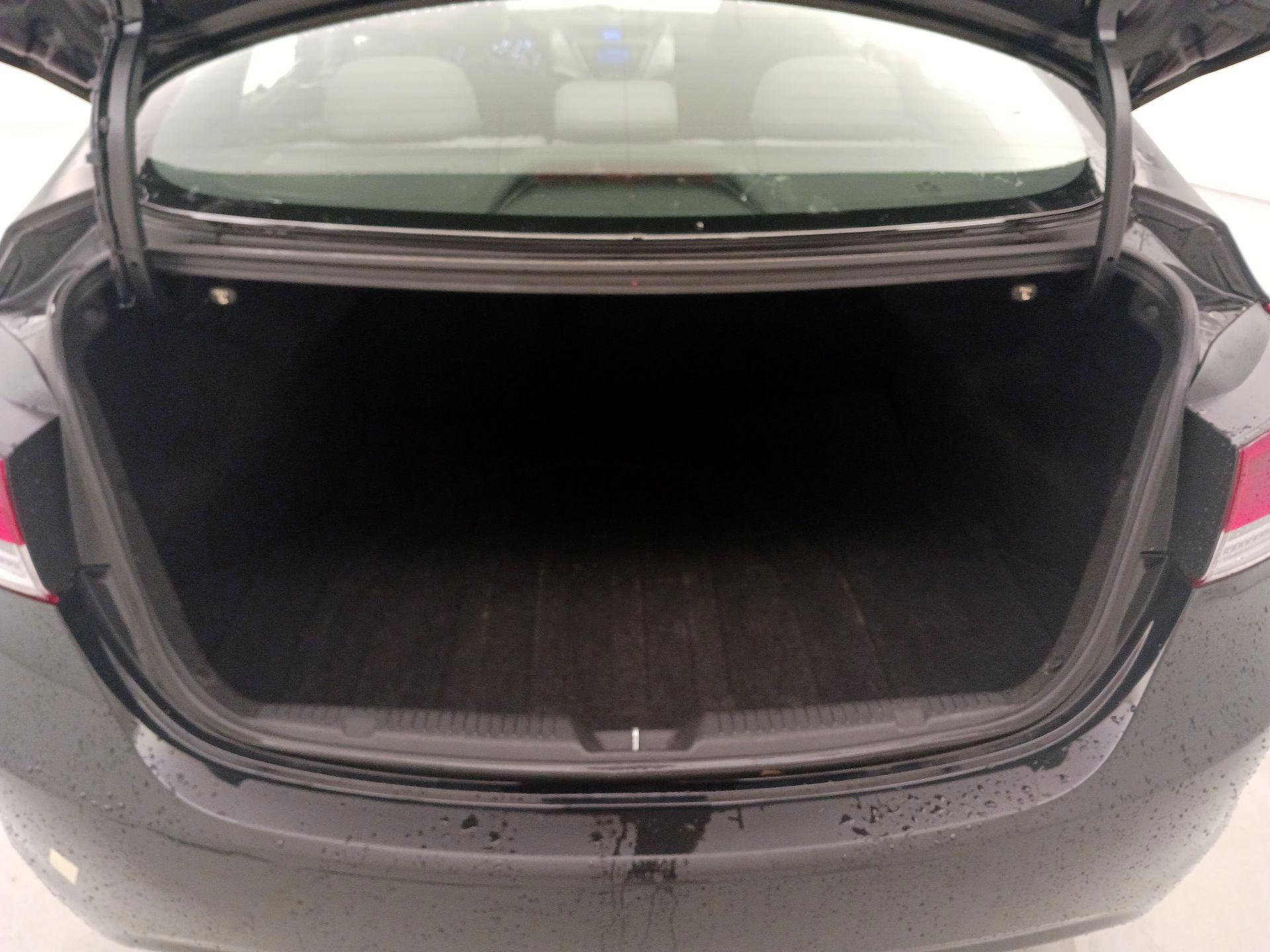 Thumbnail: 2013 Hyundai Elantra - 19