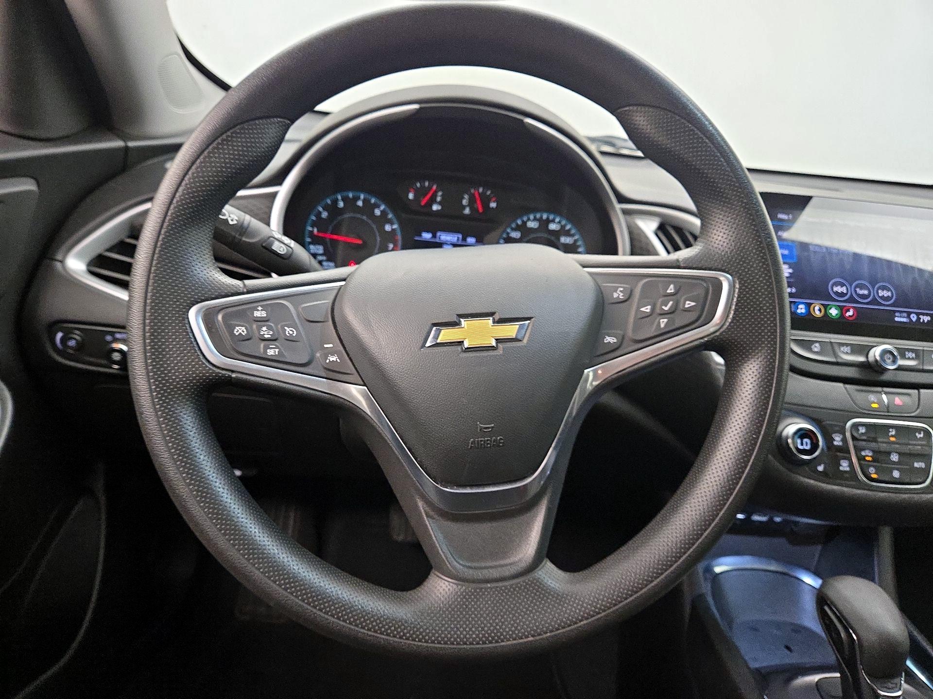 Thumbnail: 2023 Chevrolet Malibu - 10