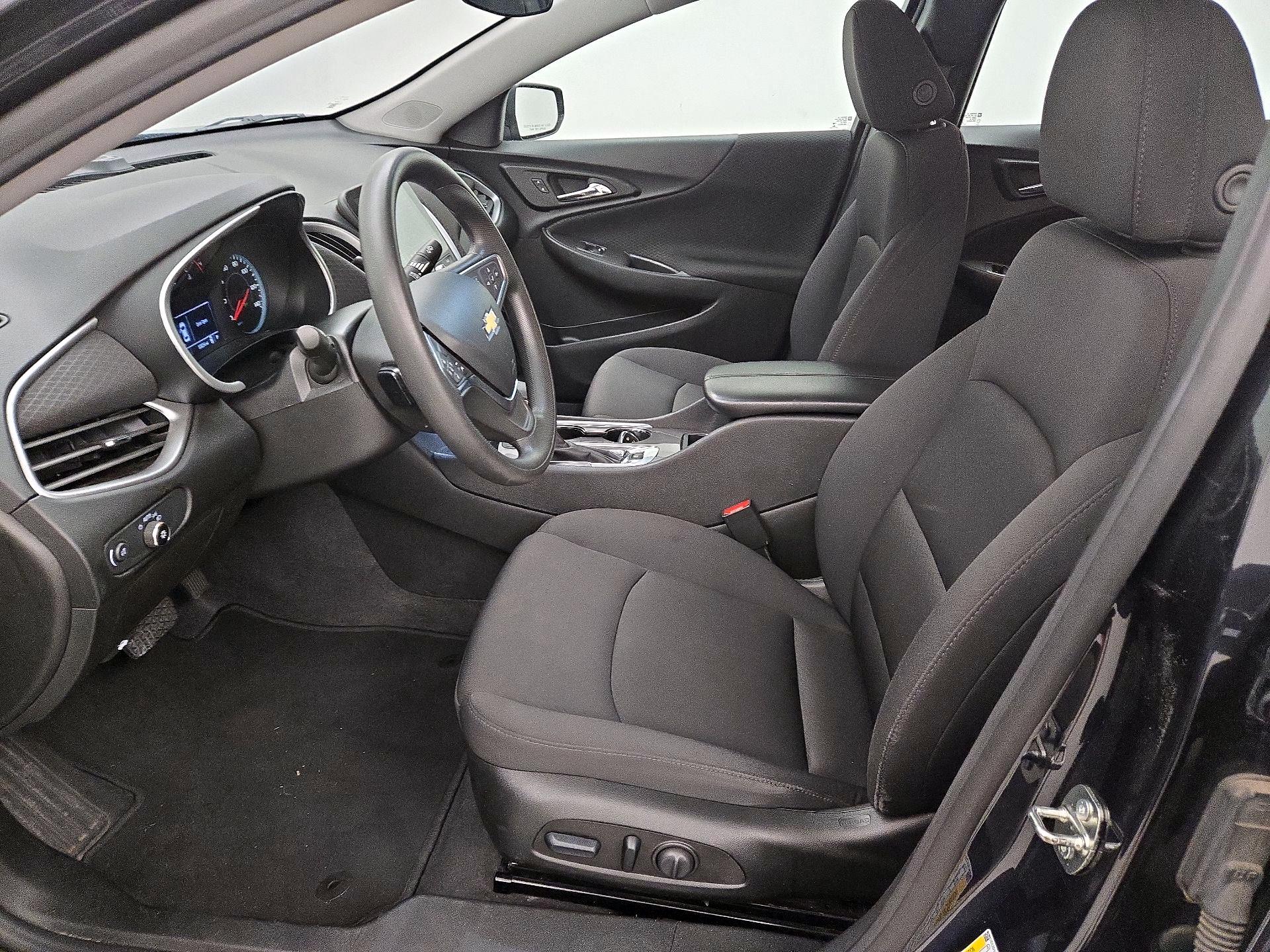Thumbnail: 2023 Chevrolet Malibu - 11