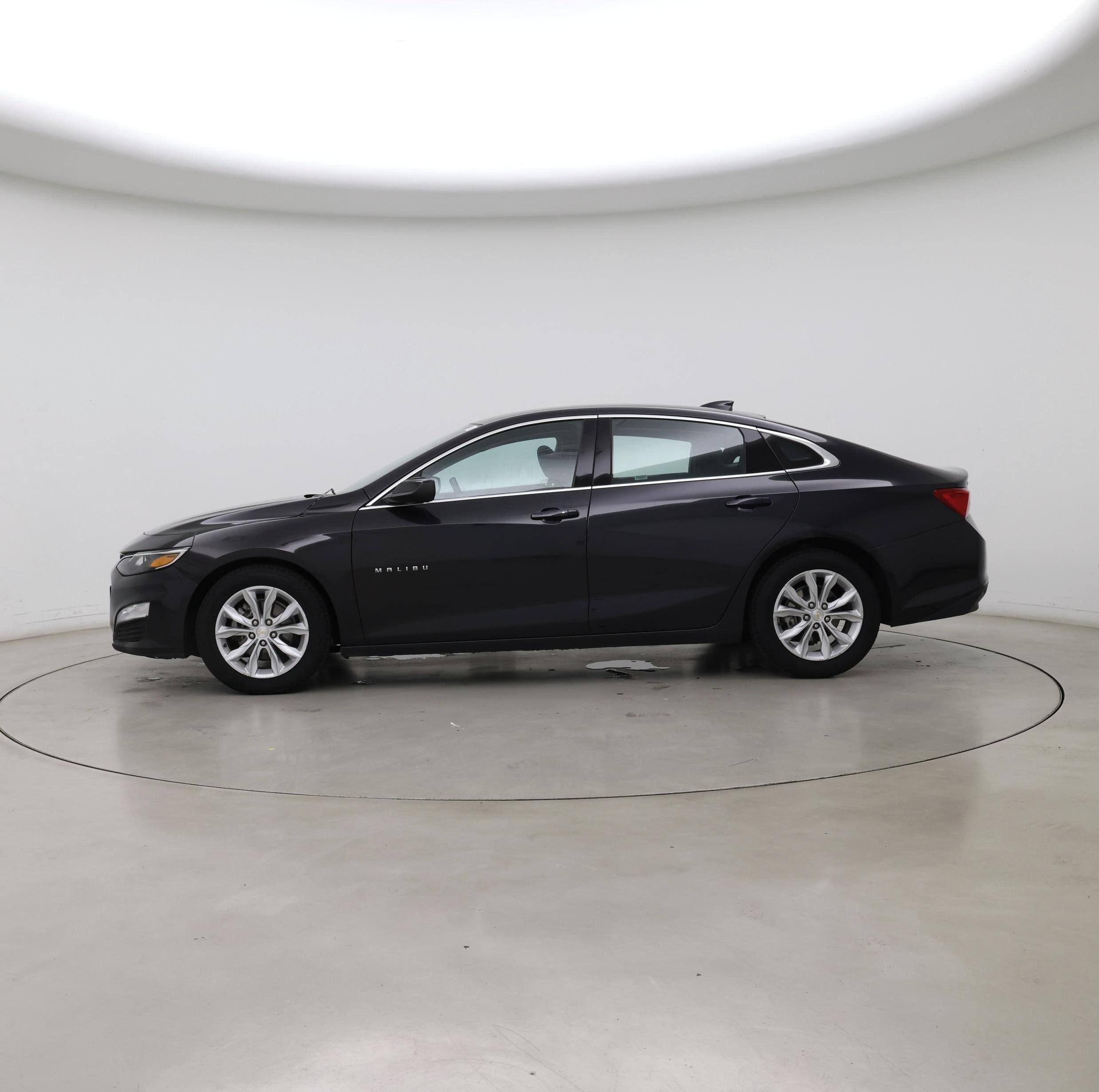 Thumbnail: 2023 Chevrolet Malibu - 3