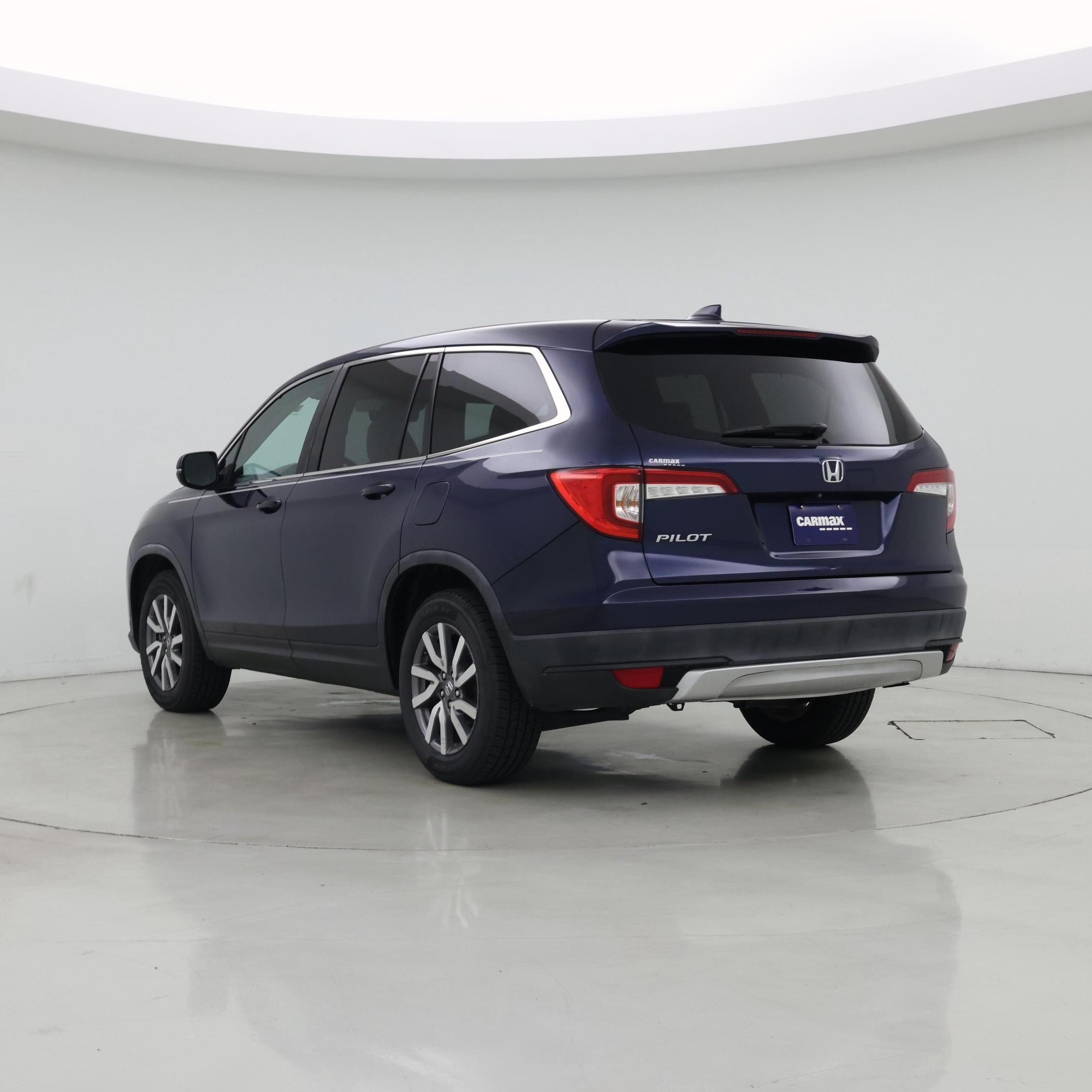 Thumbnail: 2019 Honda Pilot - 2