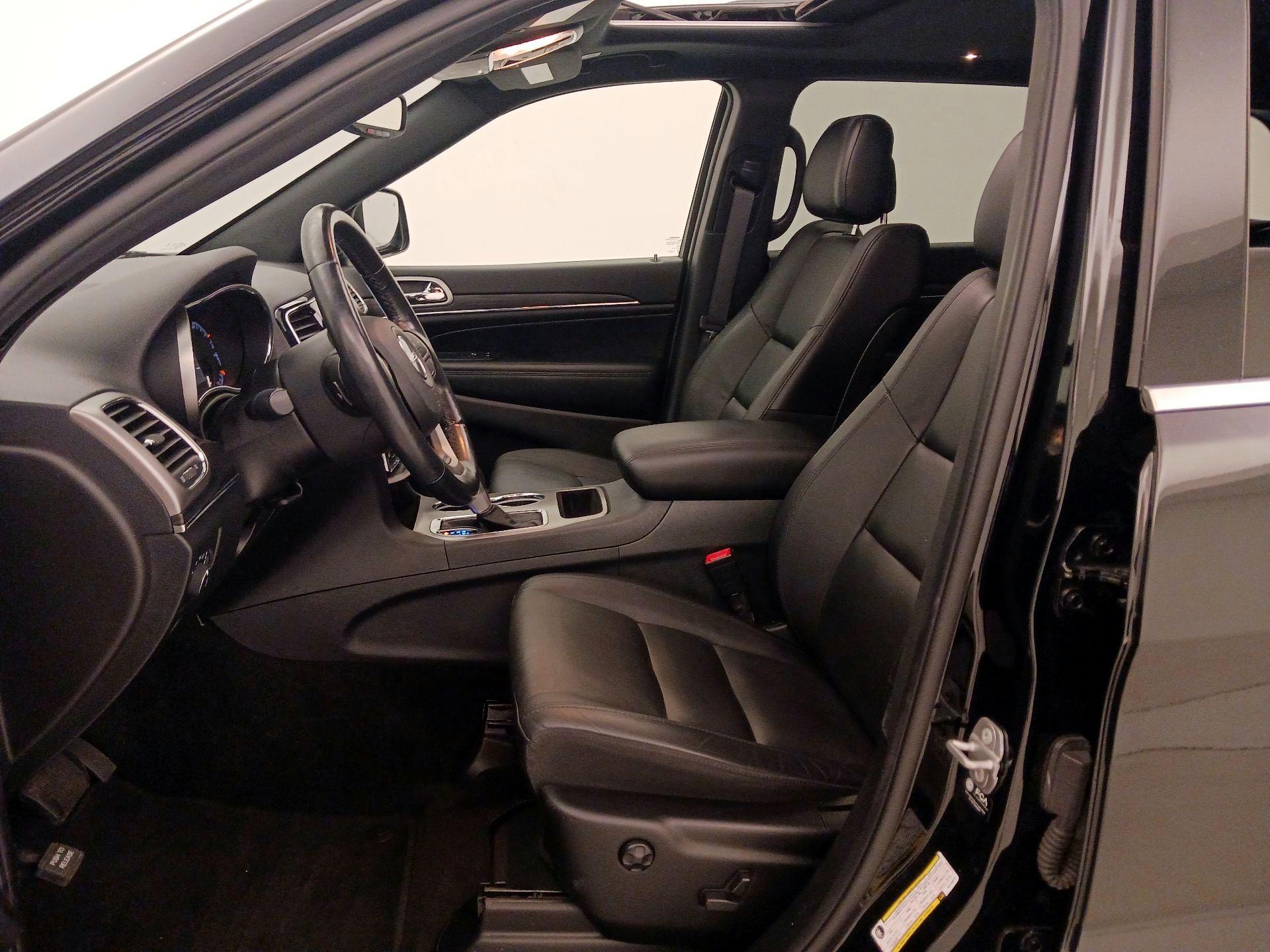 Thumbnail: 2022 Jeep Grand Cherokee - 11
