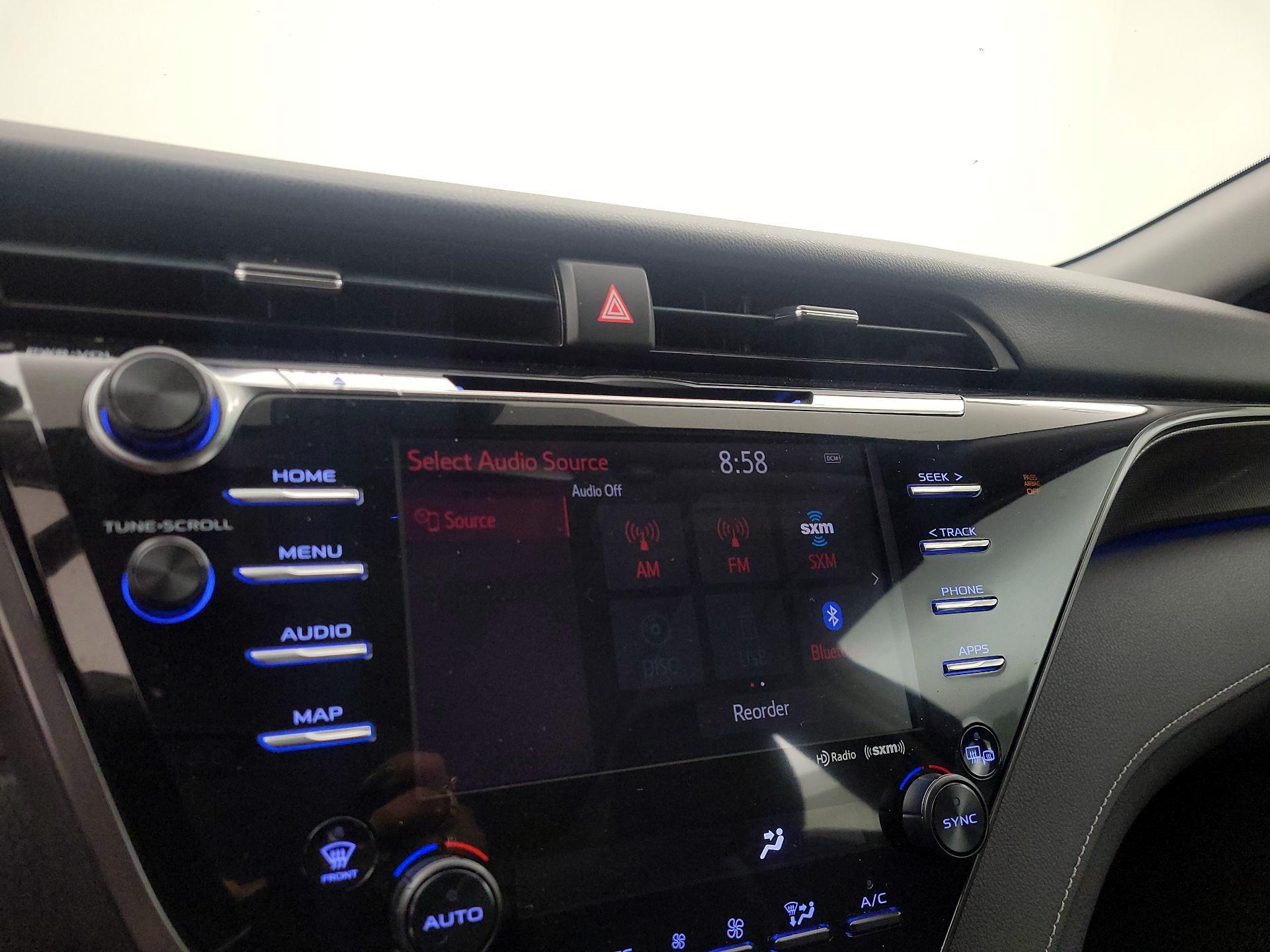 Thumbnail: 2019 Toyota Camry - 15