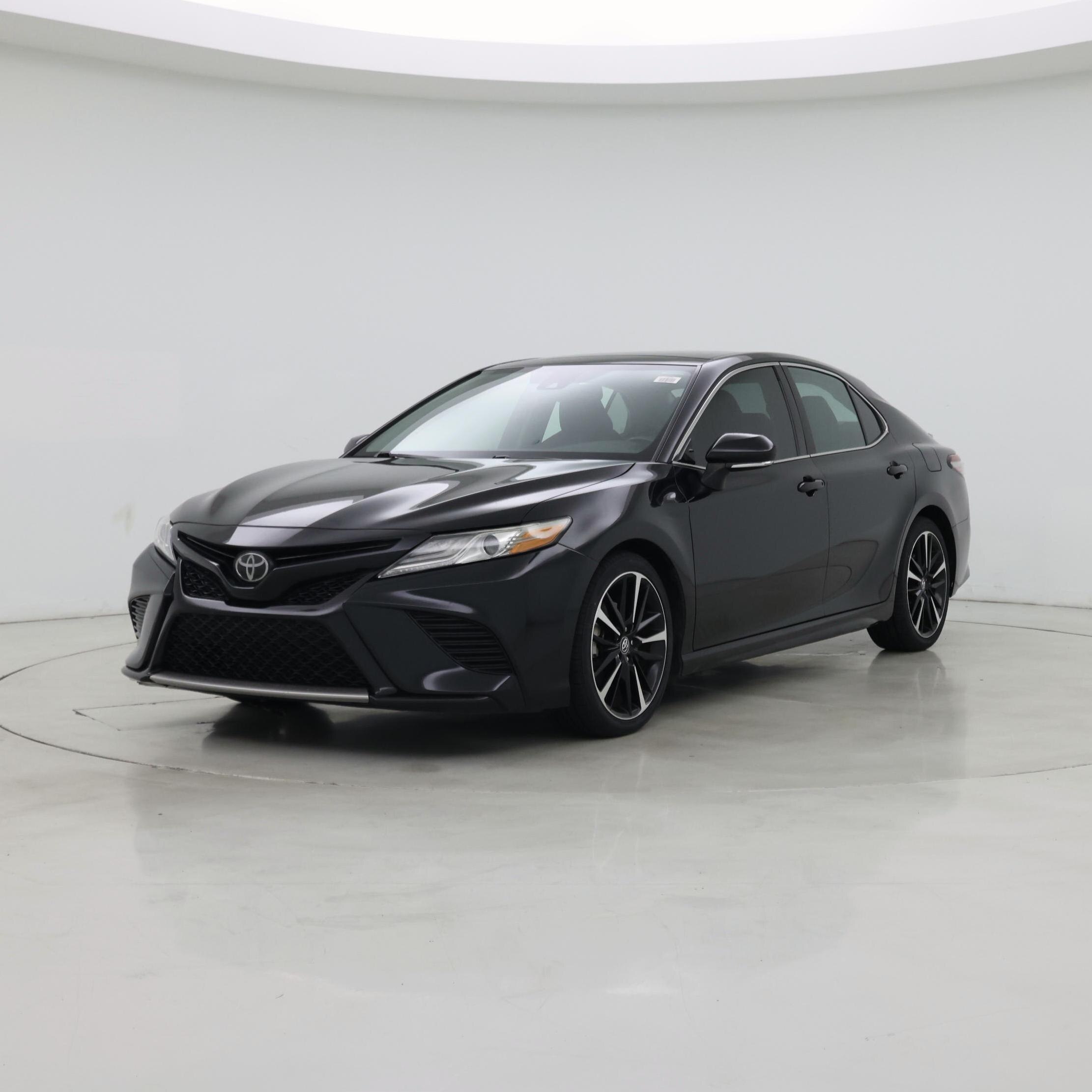 Thumbnail: 2019 Toyota Camry - 4
