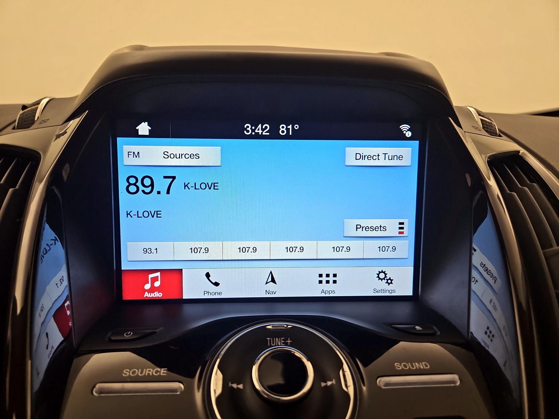 Thumbnail: 2016 Ford C-Max - 15