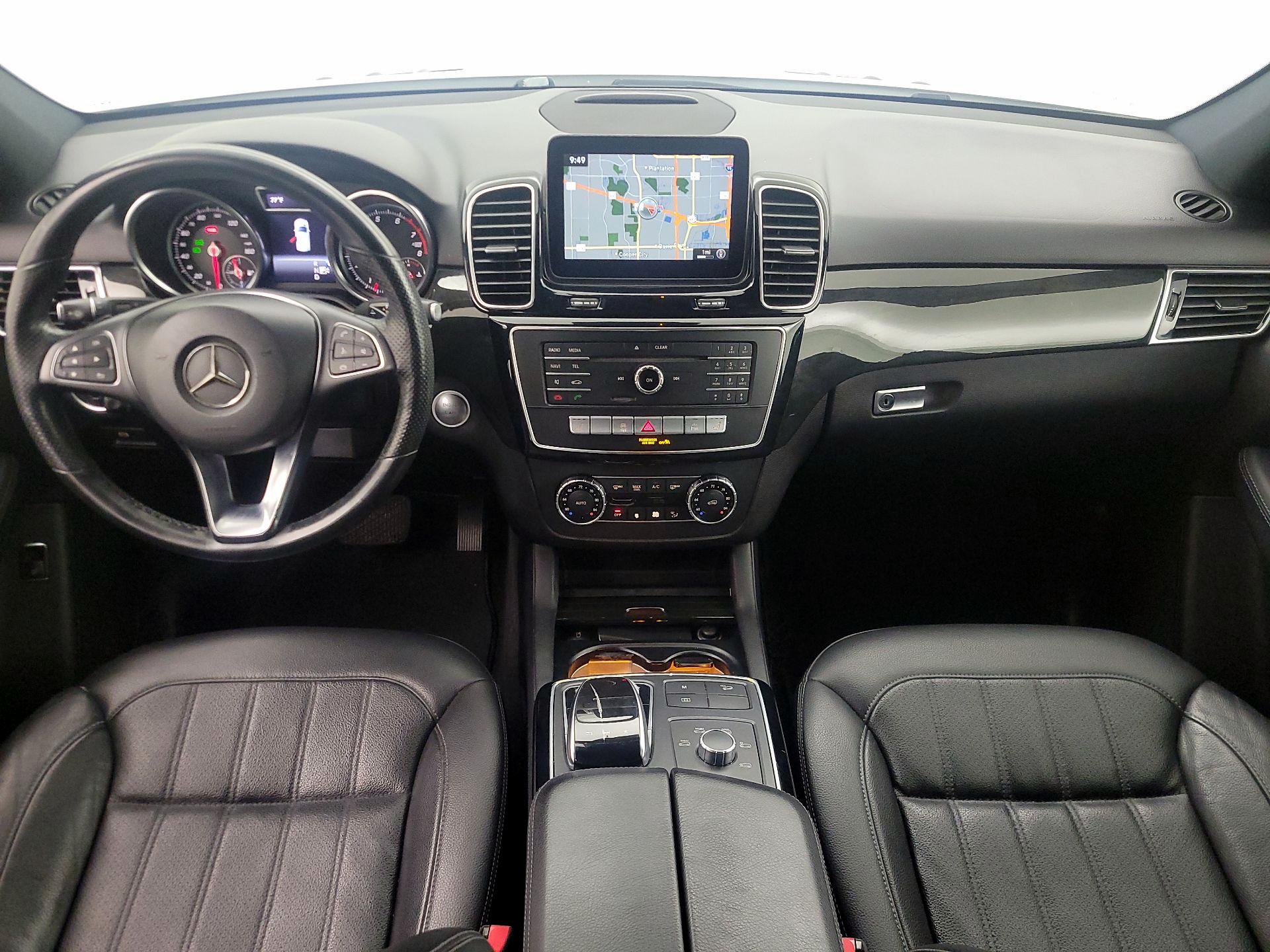 Thumbnail: 2017 Mercedes-Benz GLE - 9