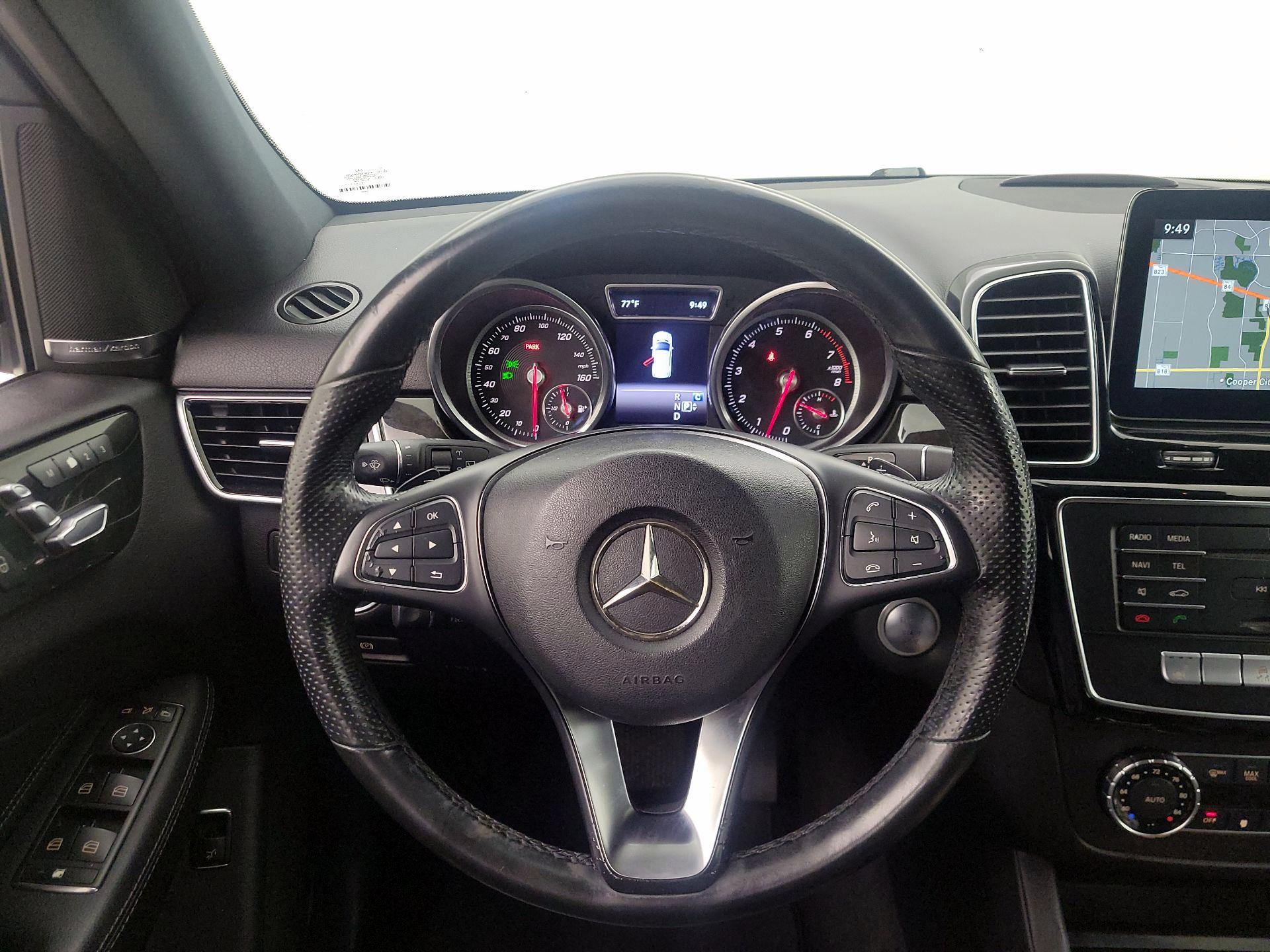 Thumbnail: 2017 Mercedes-Benz GLE - 10