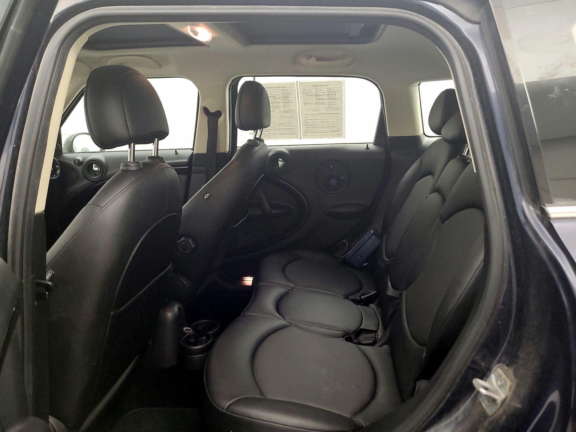 Thumbnail: 2016 MINI Cooper Countryman - 16