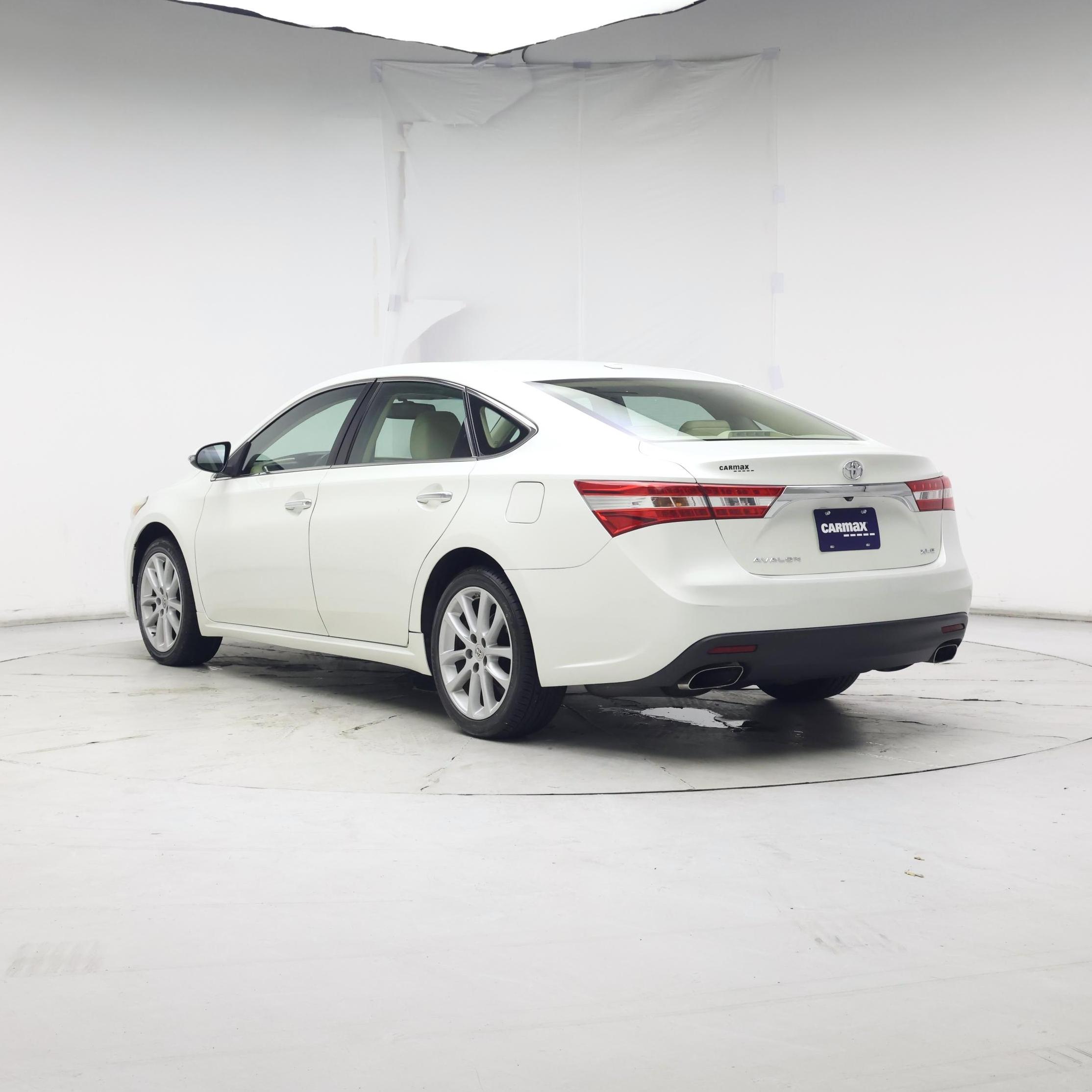 Thumbnail: 2013 Toyota Avalon - 2