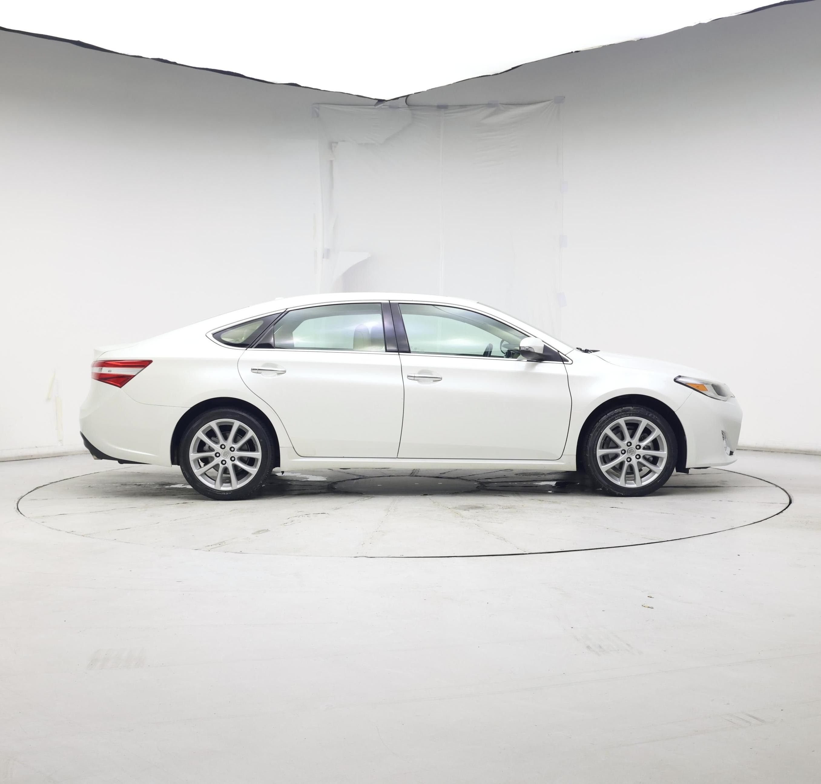 Thumbnail: 2013 Toyota Avalon - 7