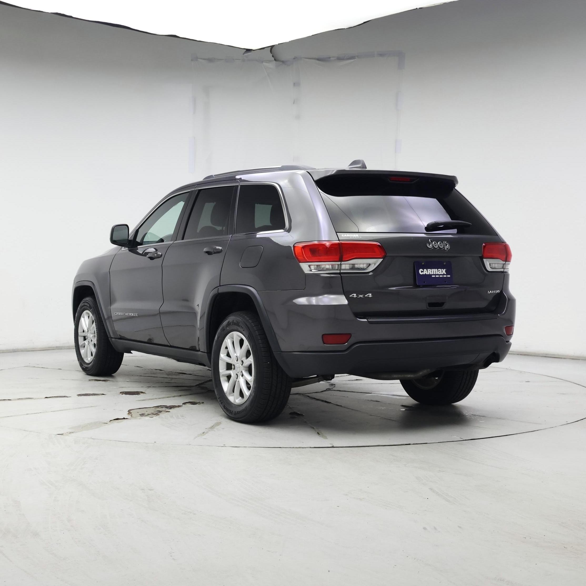Thumbnail: 2015 Jeep Grand Cherokee - 2