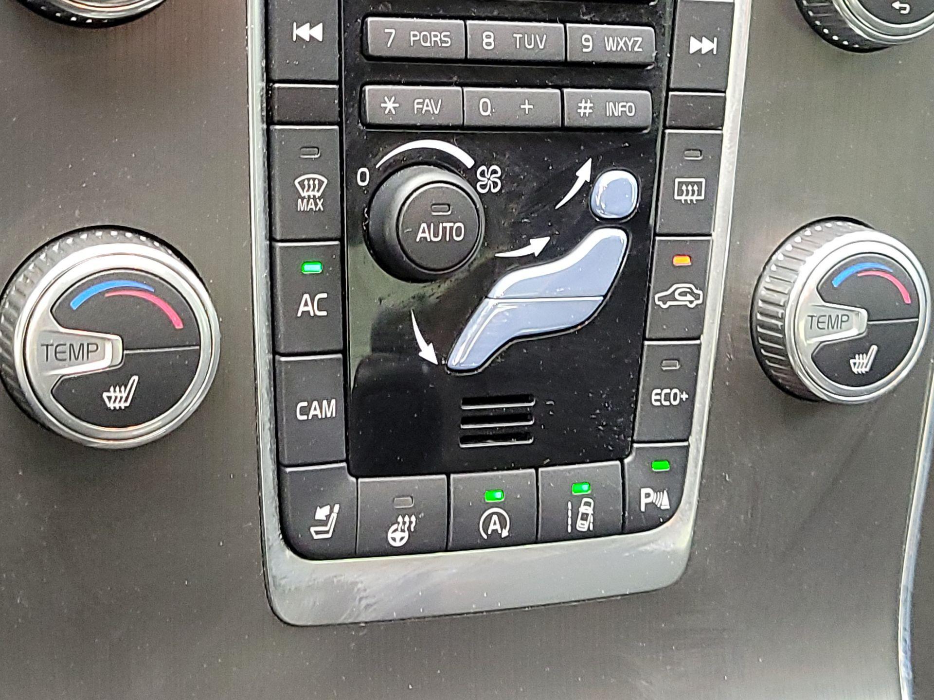 Thumbnail: 2015 Volvo S60 - 17