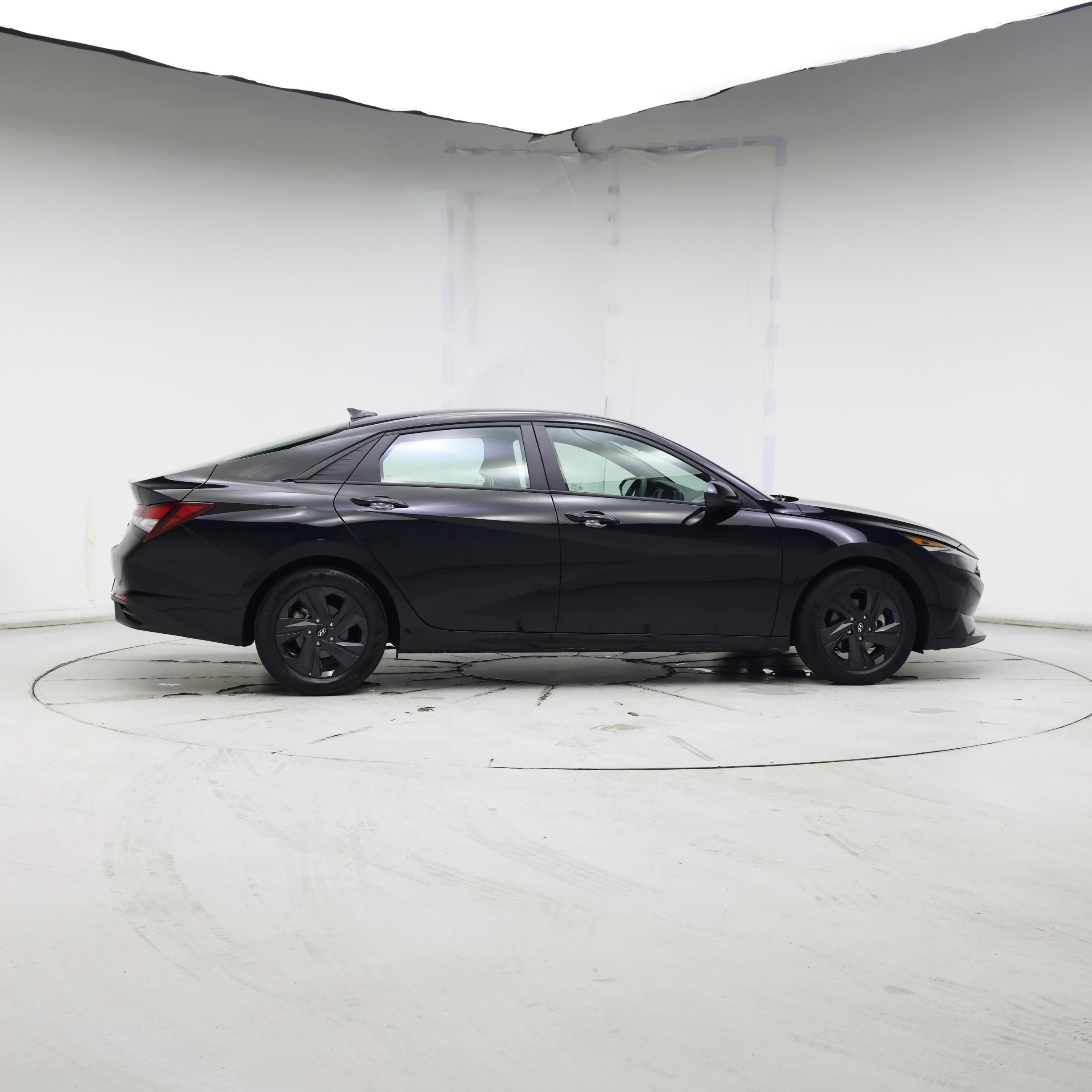 Thumbnail: 2022 Hyundai Elantra - 7
