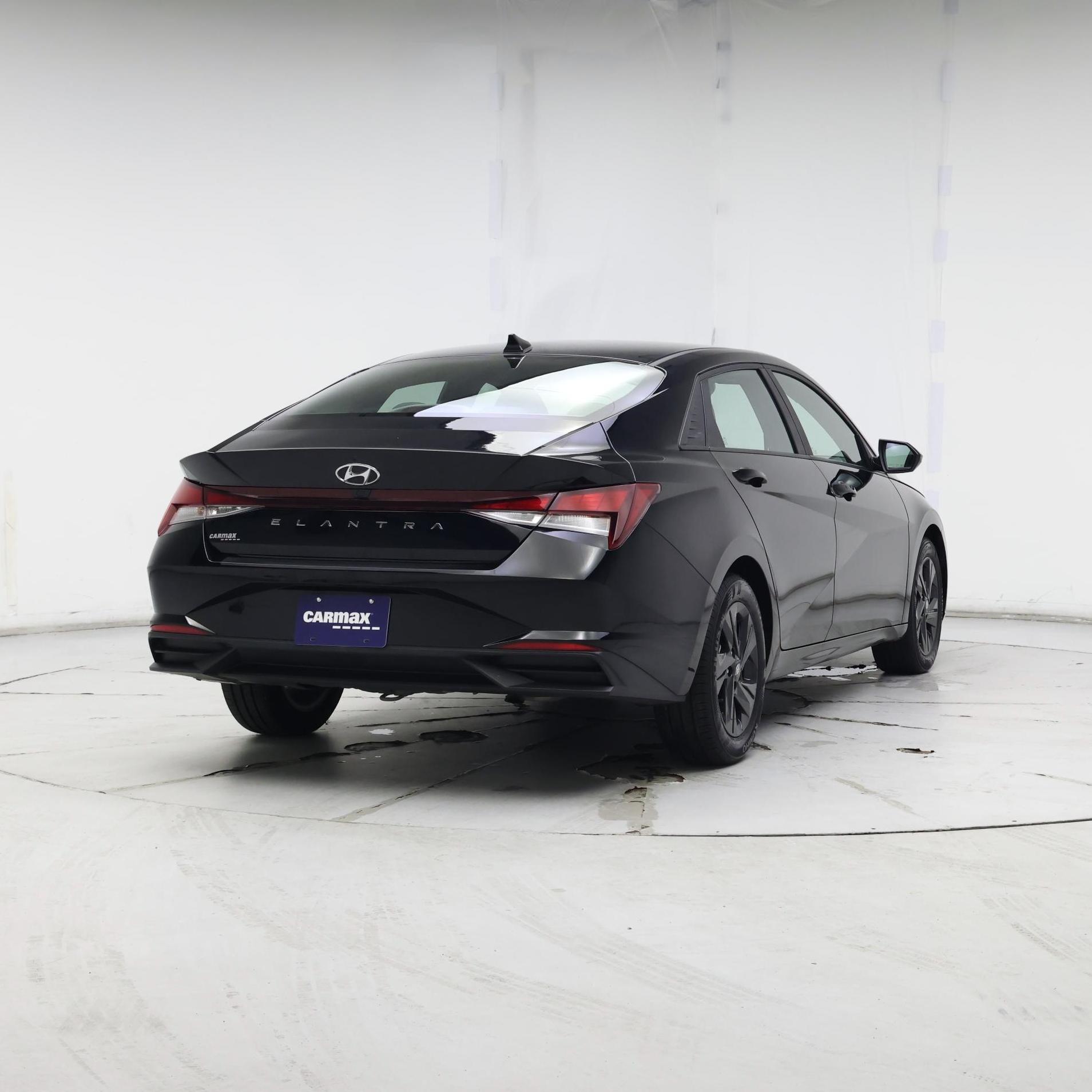 Thumbnail: 2022 Hyundai Elantra - 8