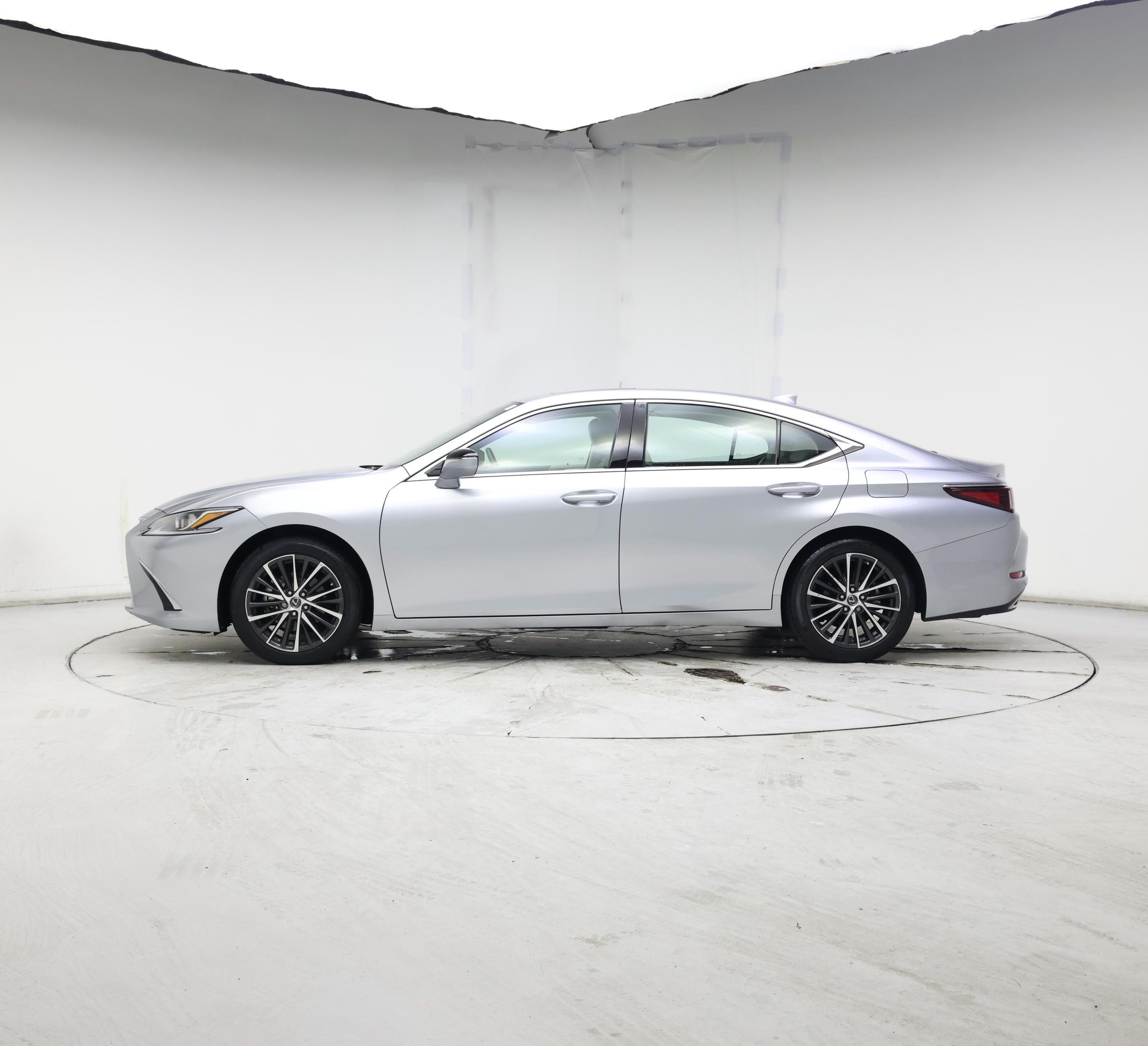 Thumbnail: 2024 Lexus ES - 3