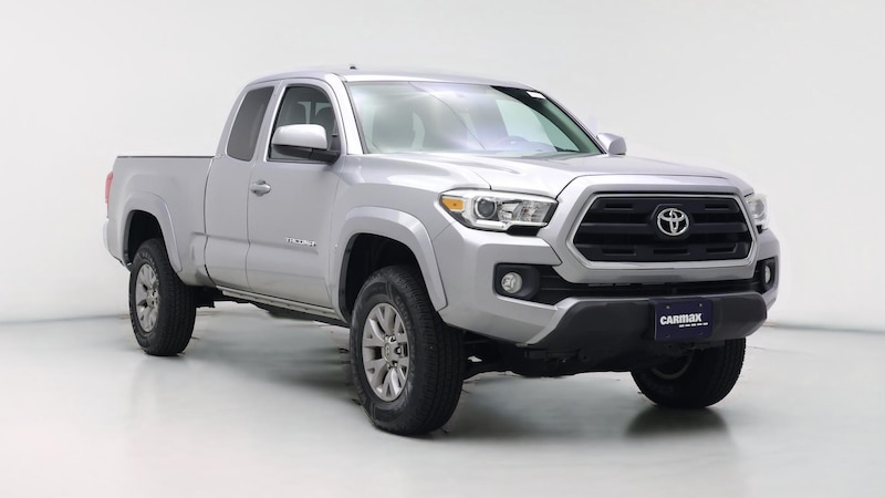 2016 Toyota Tacoma SR5 Hero Image