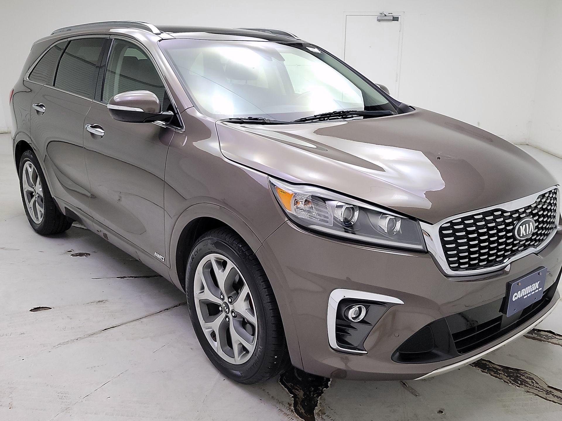 Thumbnail: 2019 Kia Sorento - 1