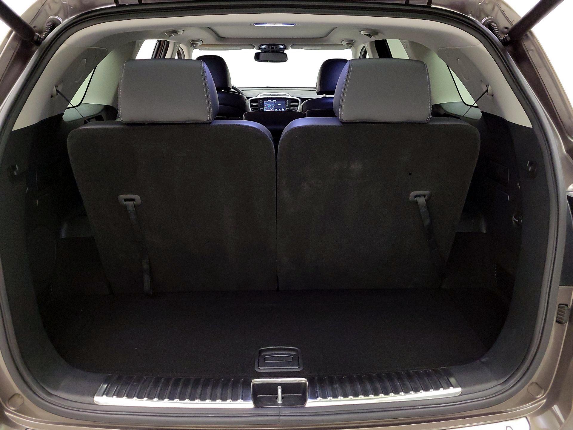 Thumbnail: 2019 Kia Sorento - 20