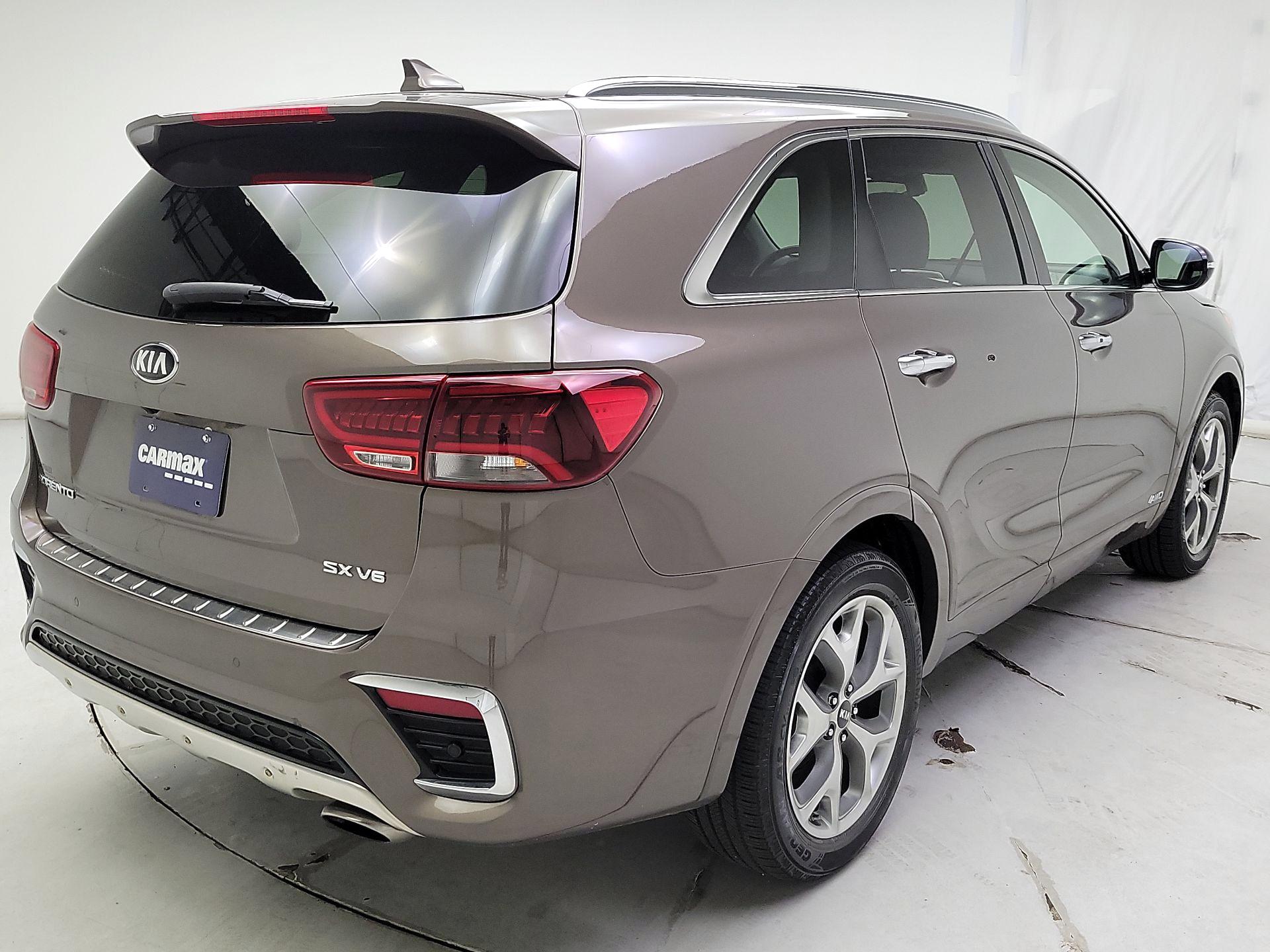 Thumbnail: 2019 Kia Sorento - 5
