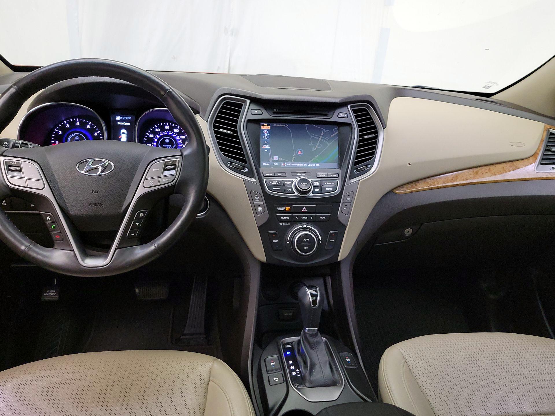 Thumbnail: 2015 Hyundai Santa Fe - 9