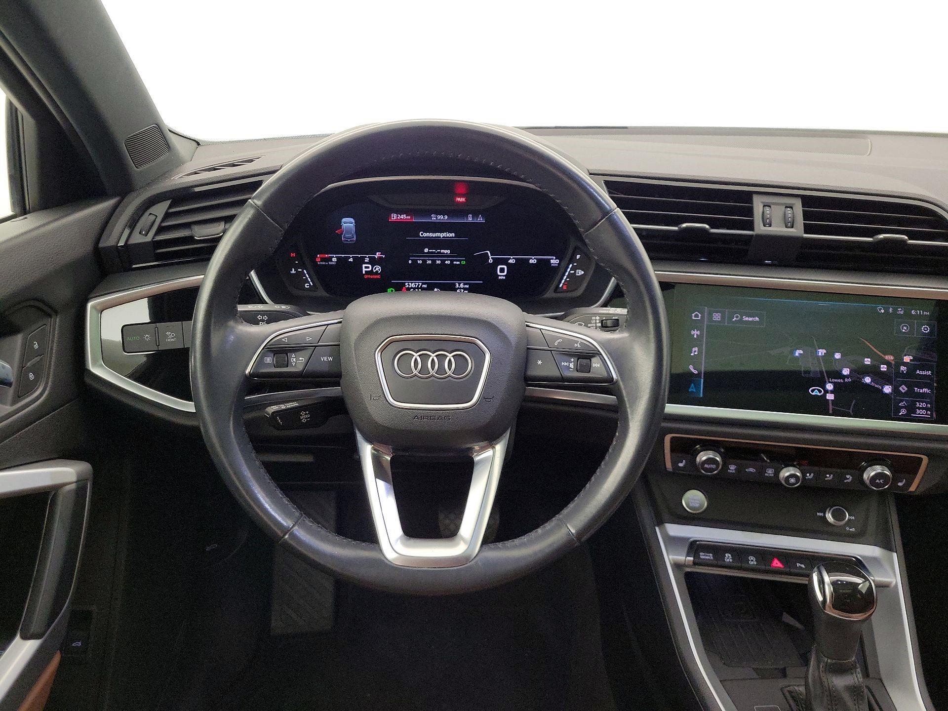 Thumbnail: 2020 Audi Q3 - 10