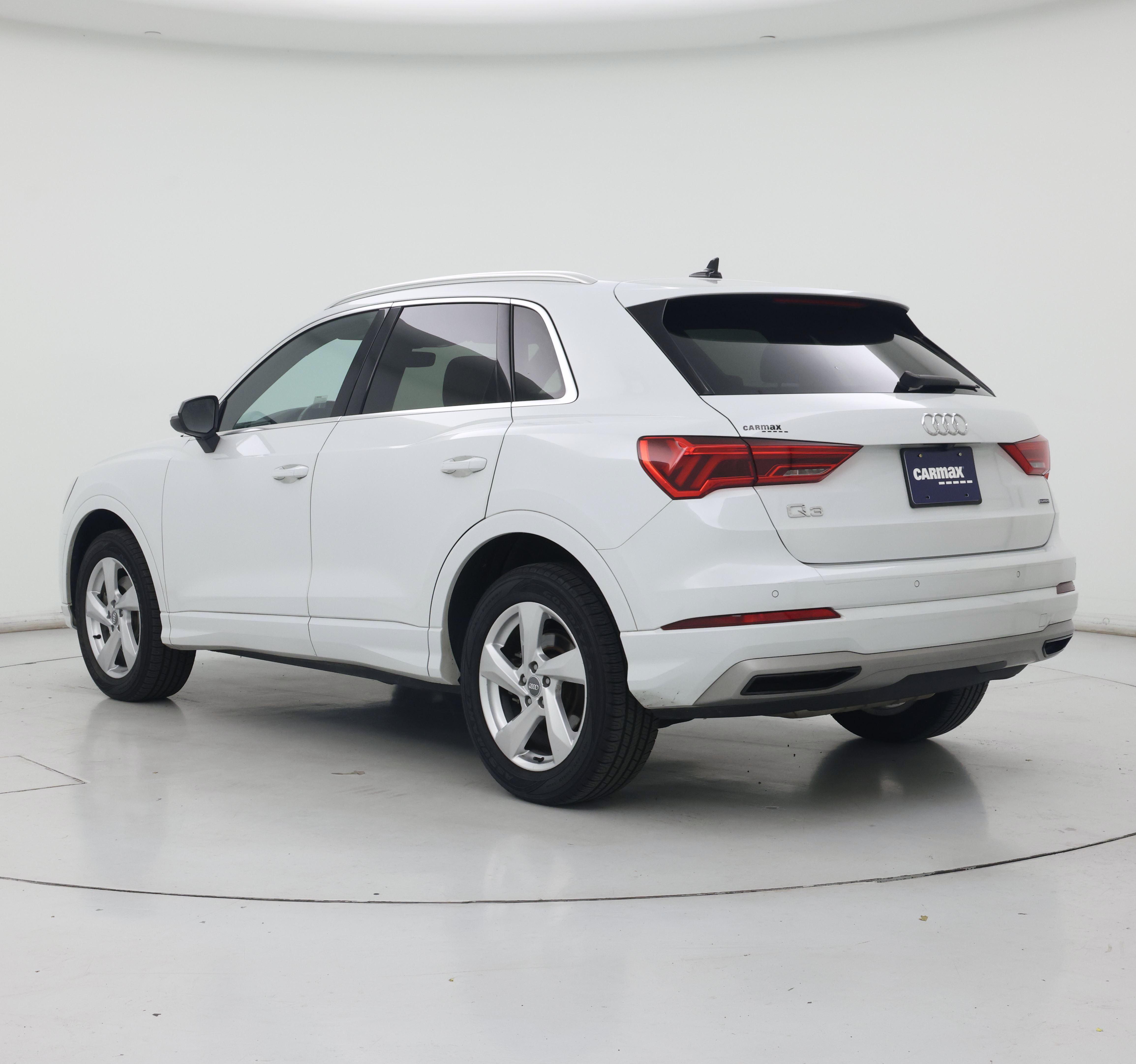 Thumbnail: 2020 Audi Q3 - 2