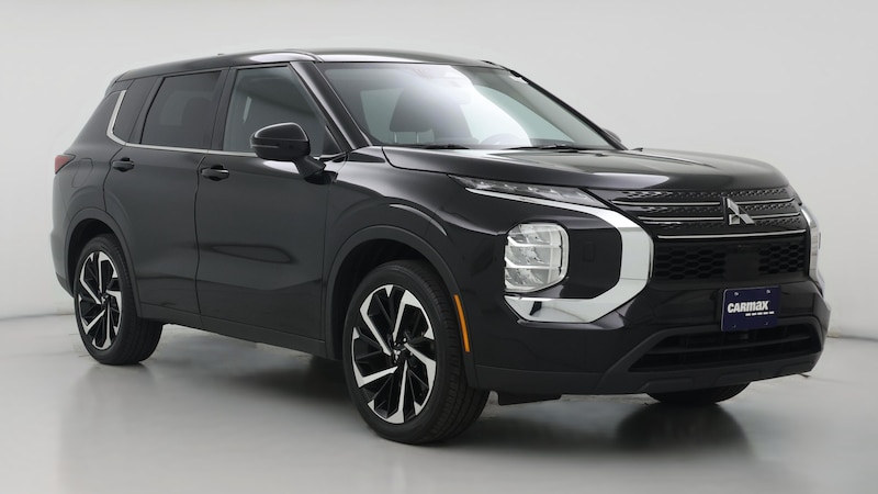 2022 Mitsubishi Outlander ES Hero Image