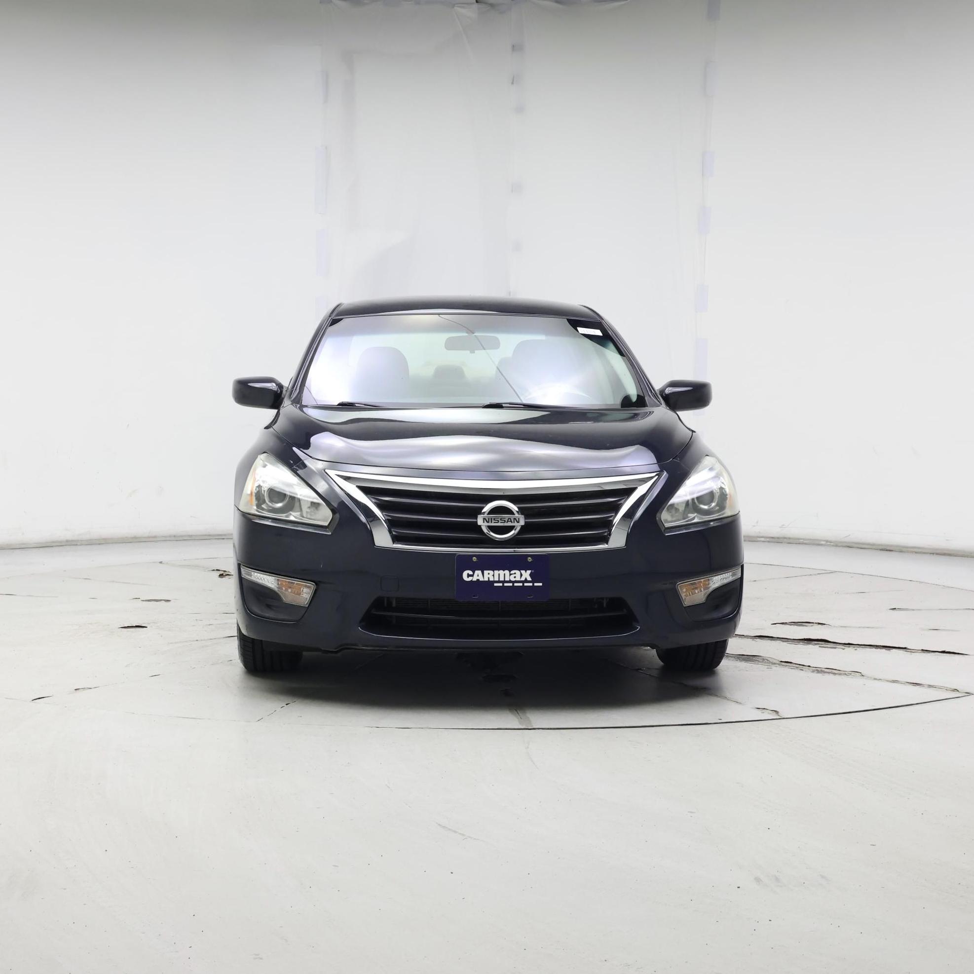 Thumbnail: 2015 Nissan Altima - 5