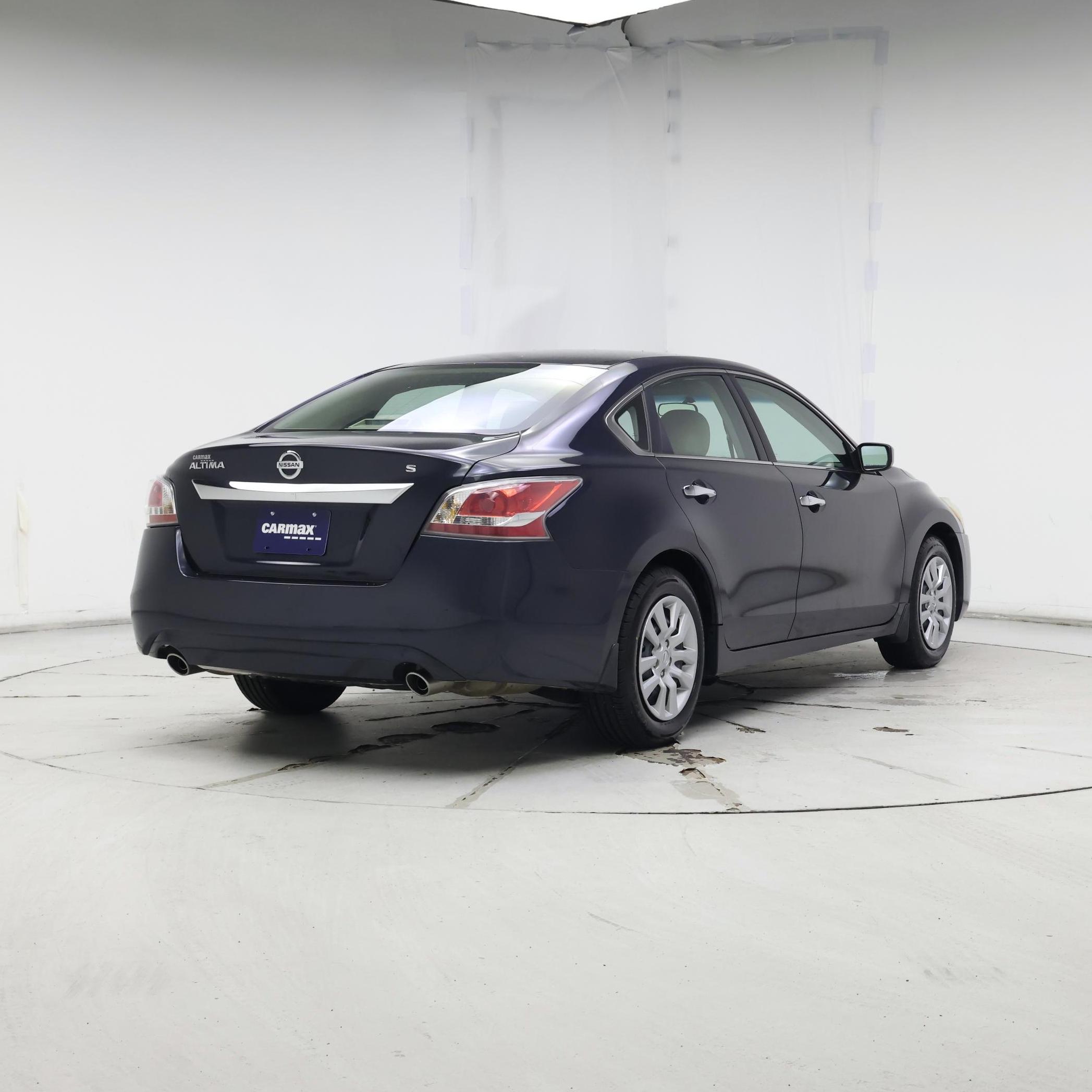 Thumbnail: 2015 Nissan Altima - 8
