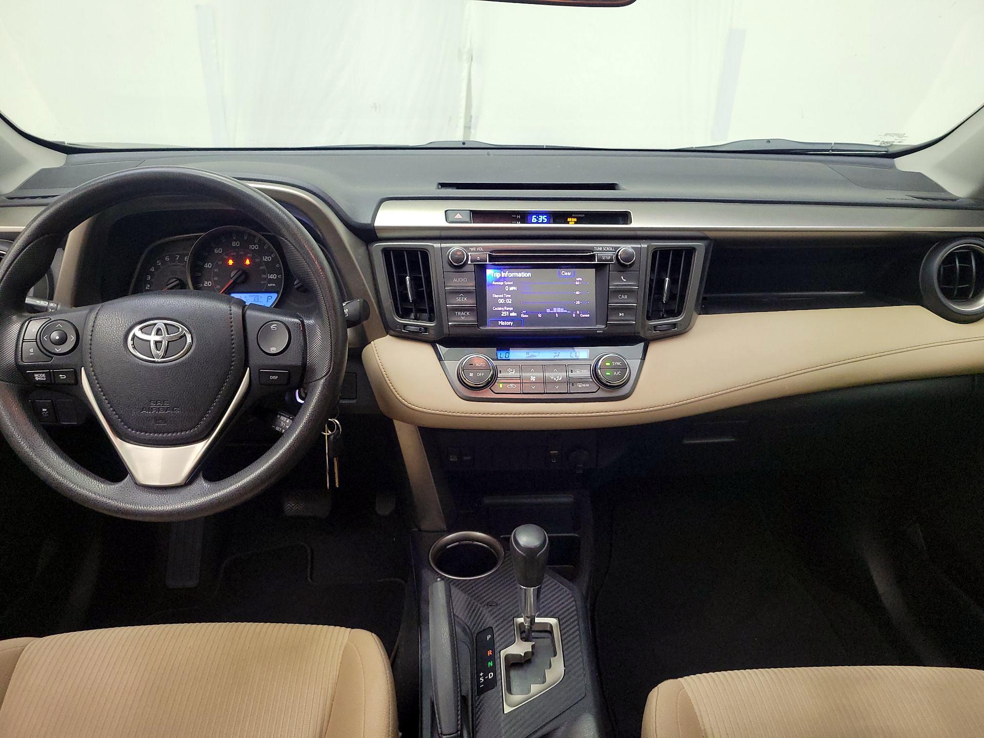 Thumbnail: 2013 Toyota RAV4 - 9