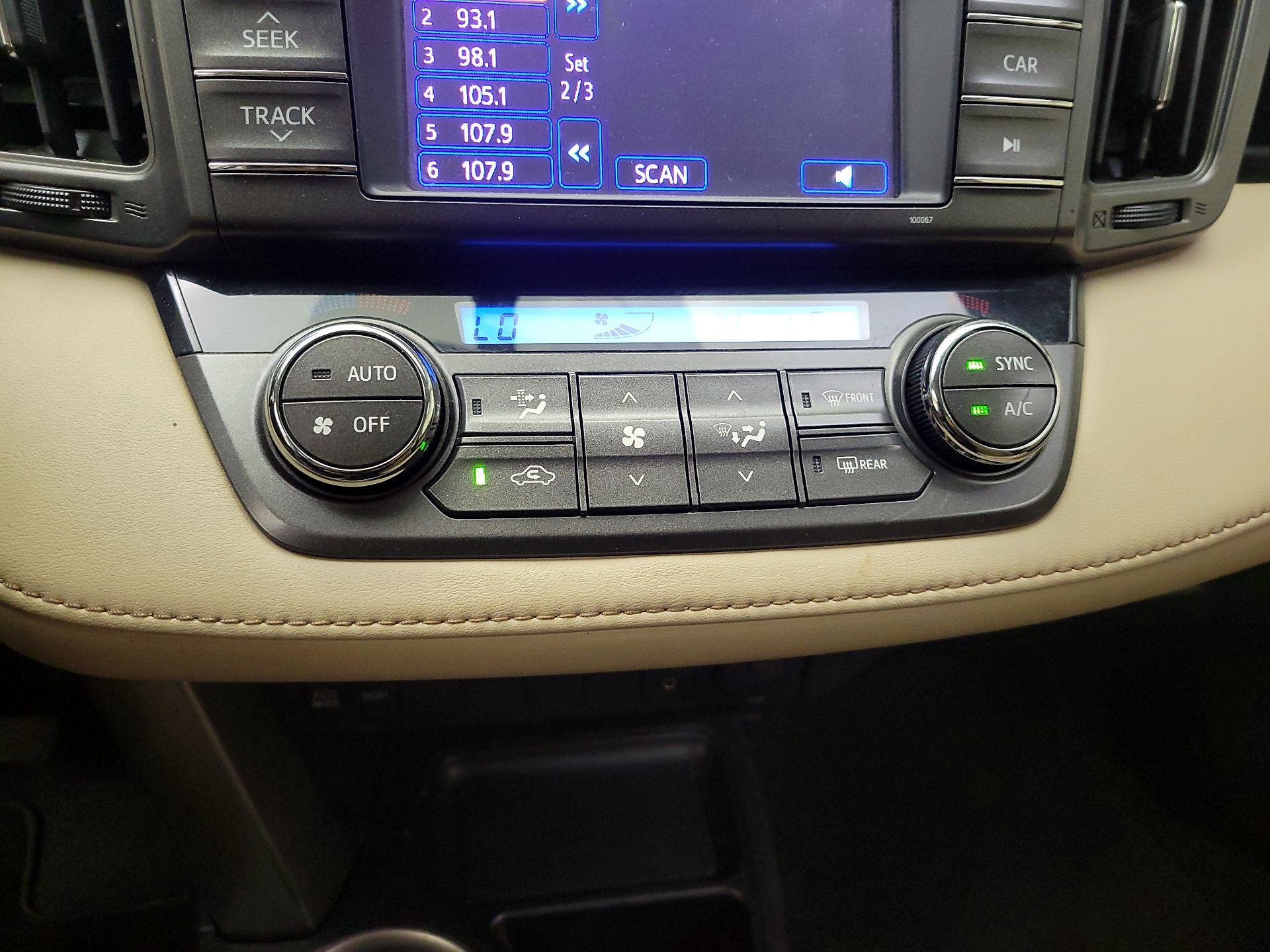 Thumbnail: 2013 Toyota RAV4 - 16