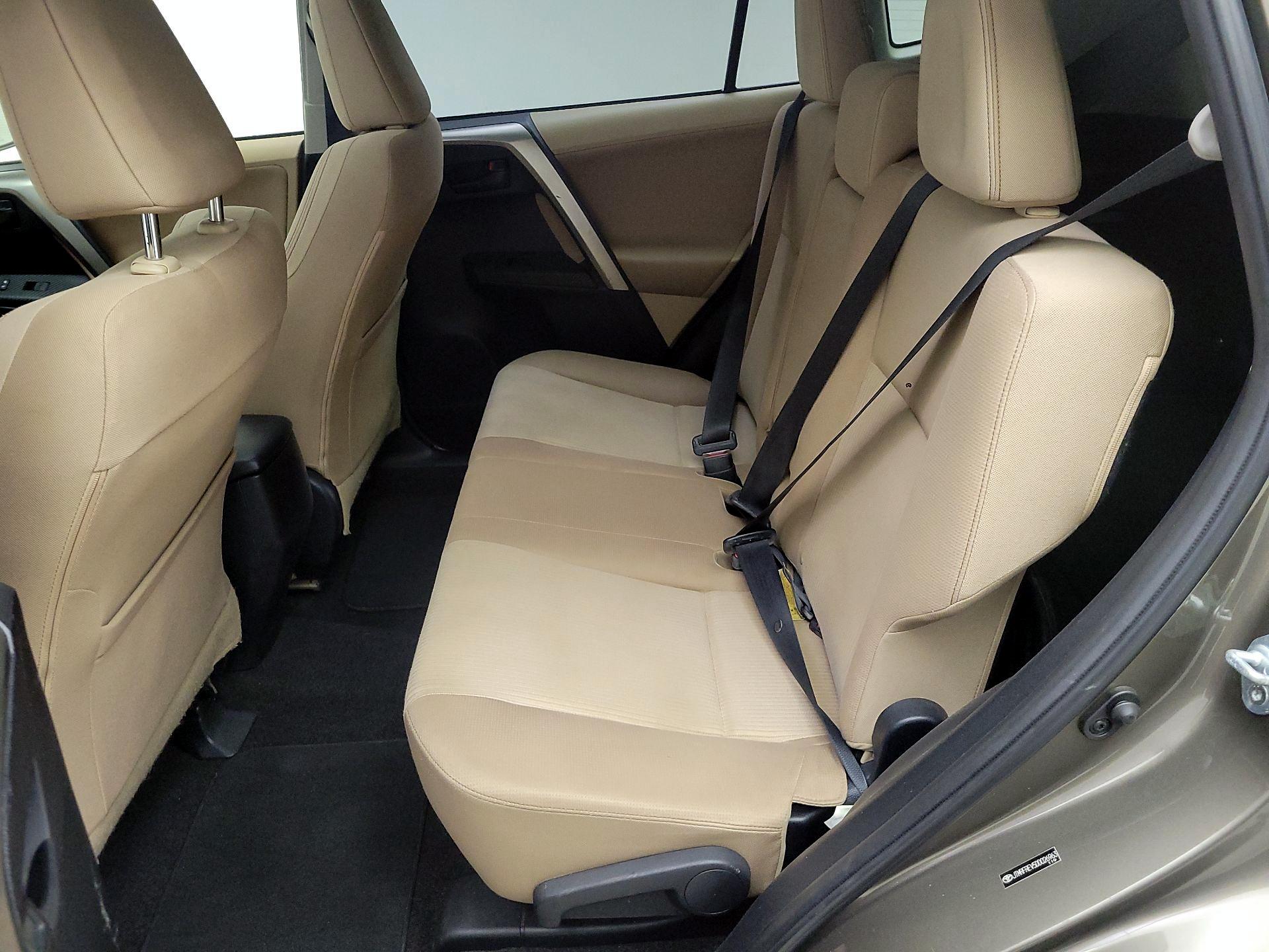 Thumbnail: 2013 Toyota RAV4 - 19