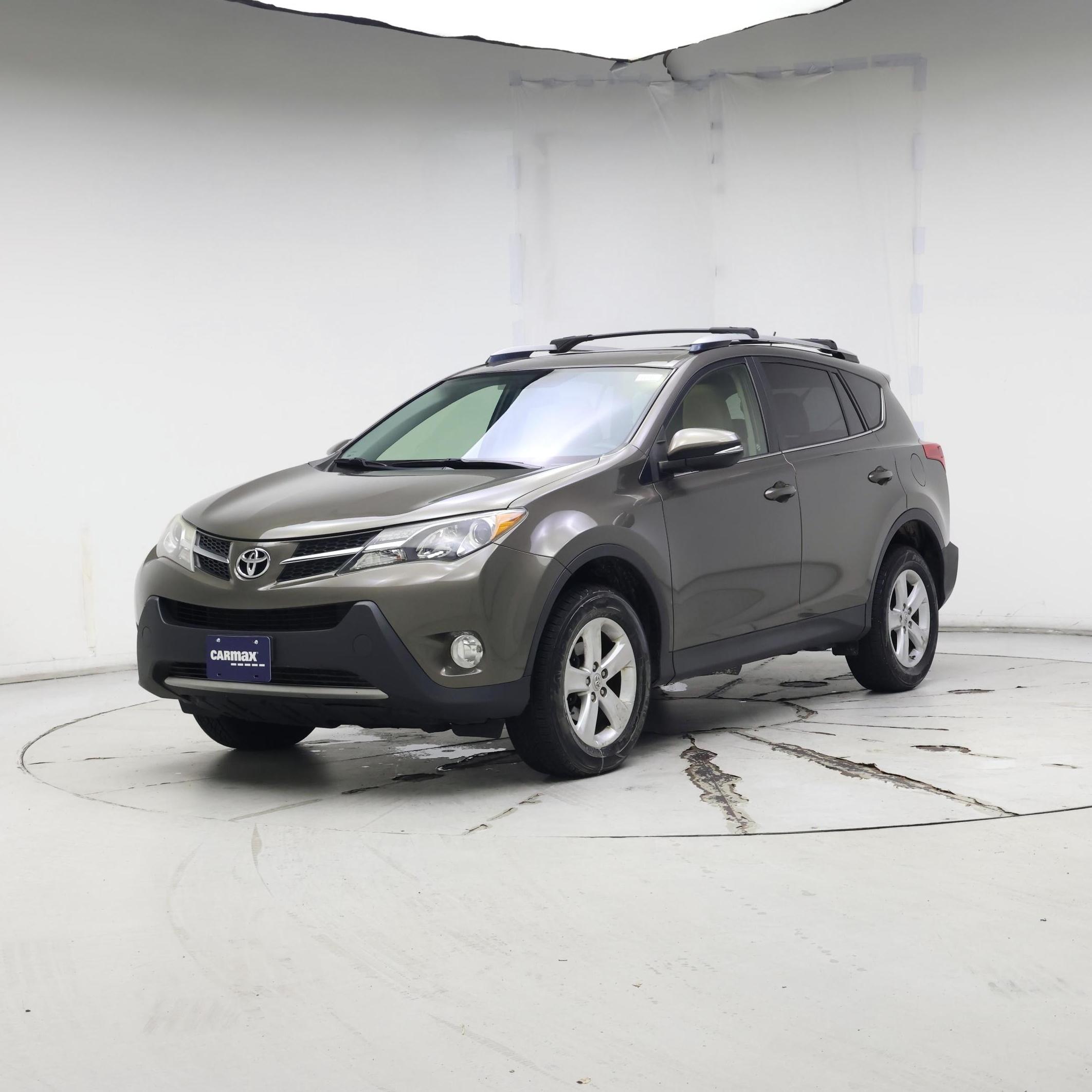 Thumbnail: 2013 Toyota RAV4 - 4