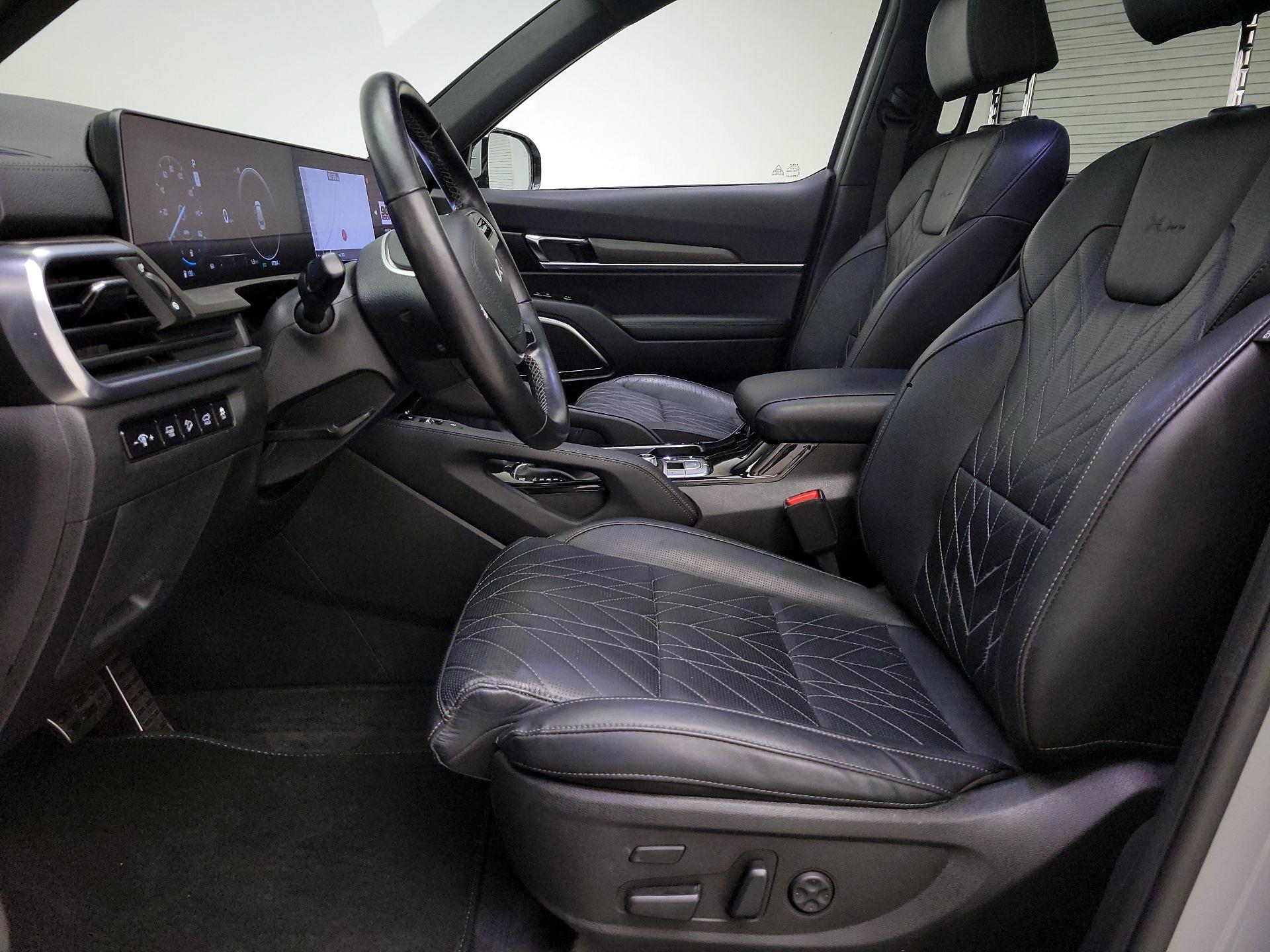 Thumbnail: 2023 Kia Telluride - 11