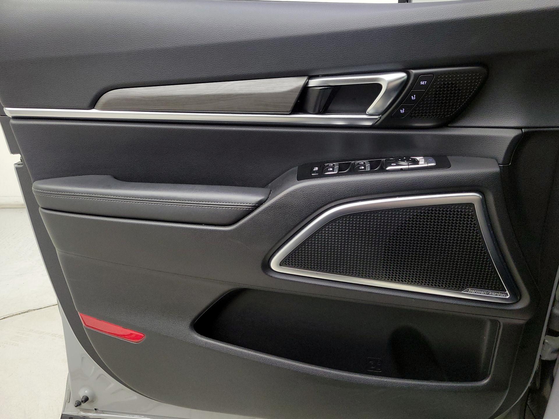 Thumbnail: 2023 Kia Telluride - 12