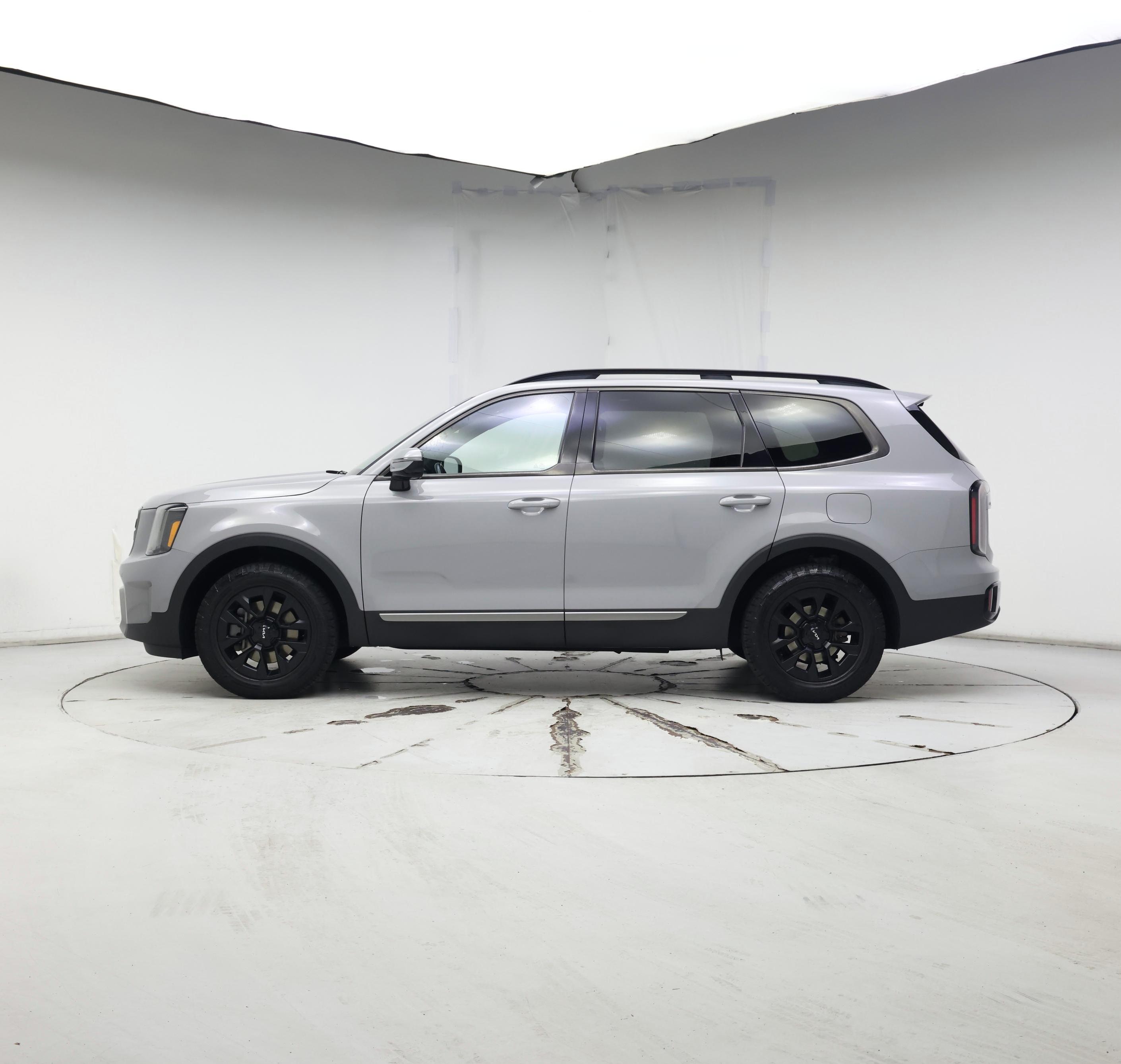 Thumbnail: 2023 Kia Telluride - 3