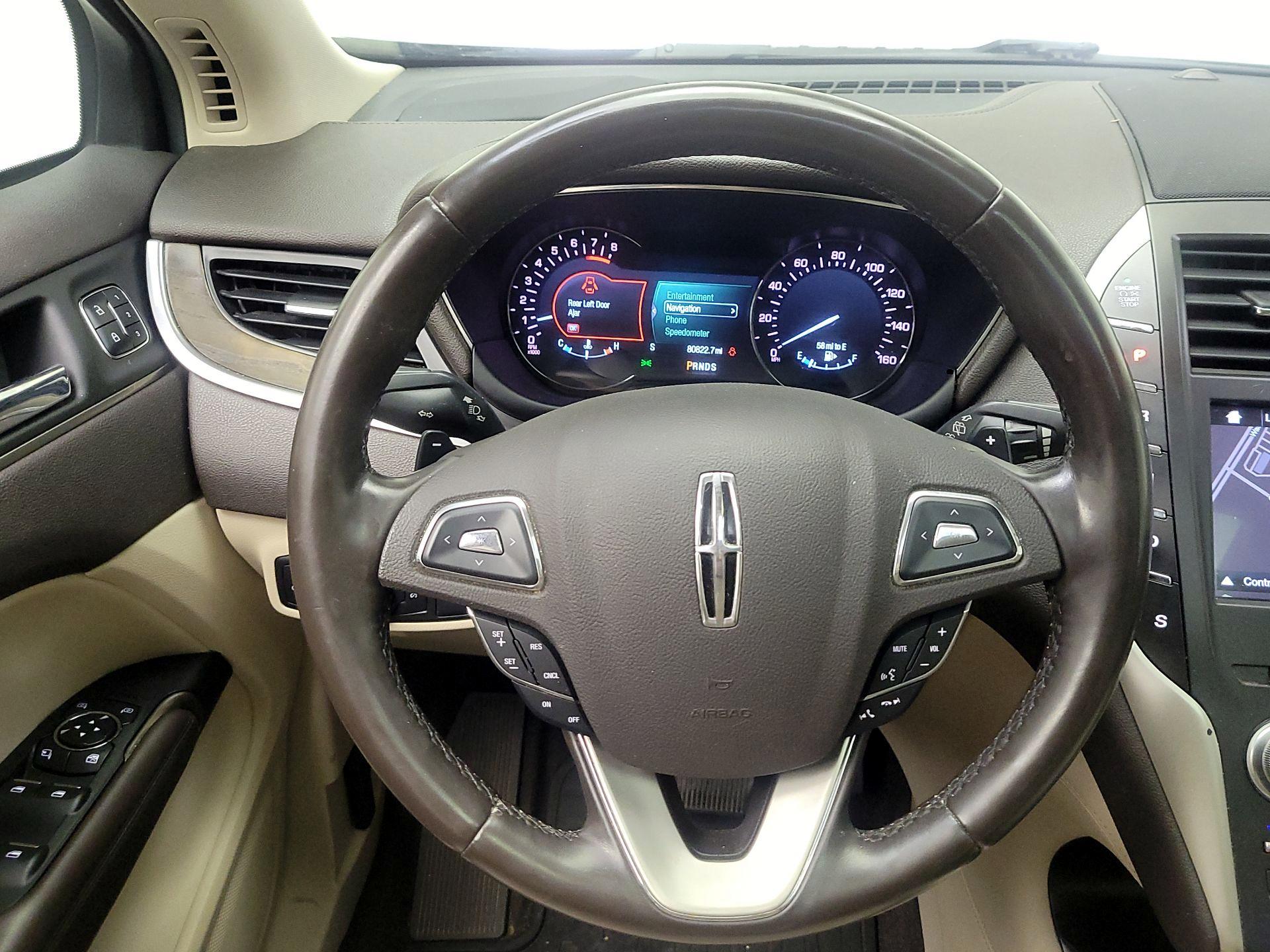 Thumbnail: 2017 Lincoln MKC - 10
