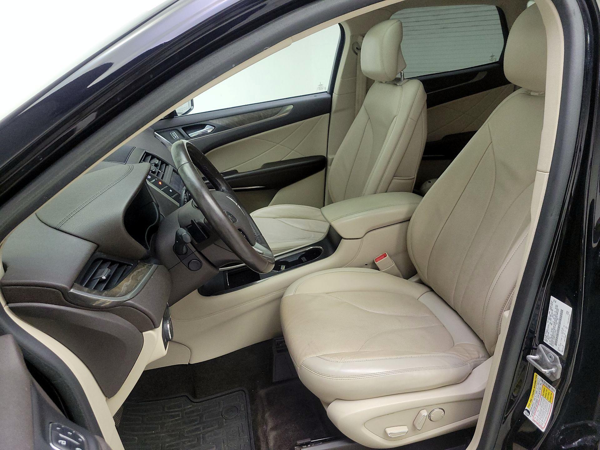 Thumbnail: 2017 Lincoln MKC - 11