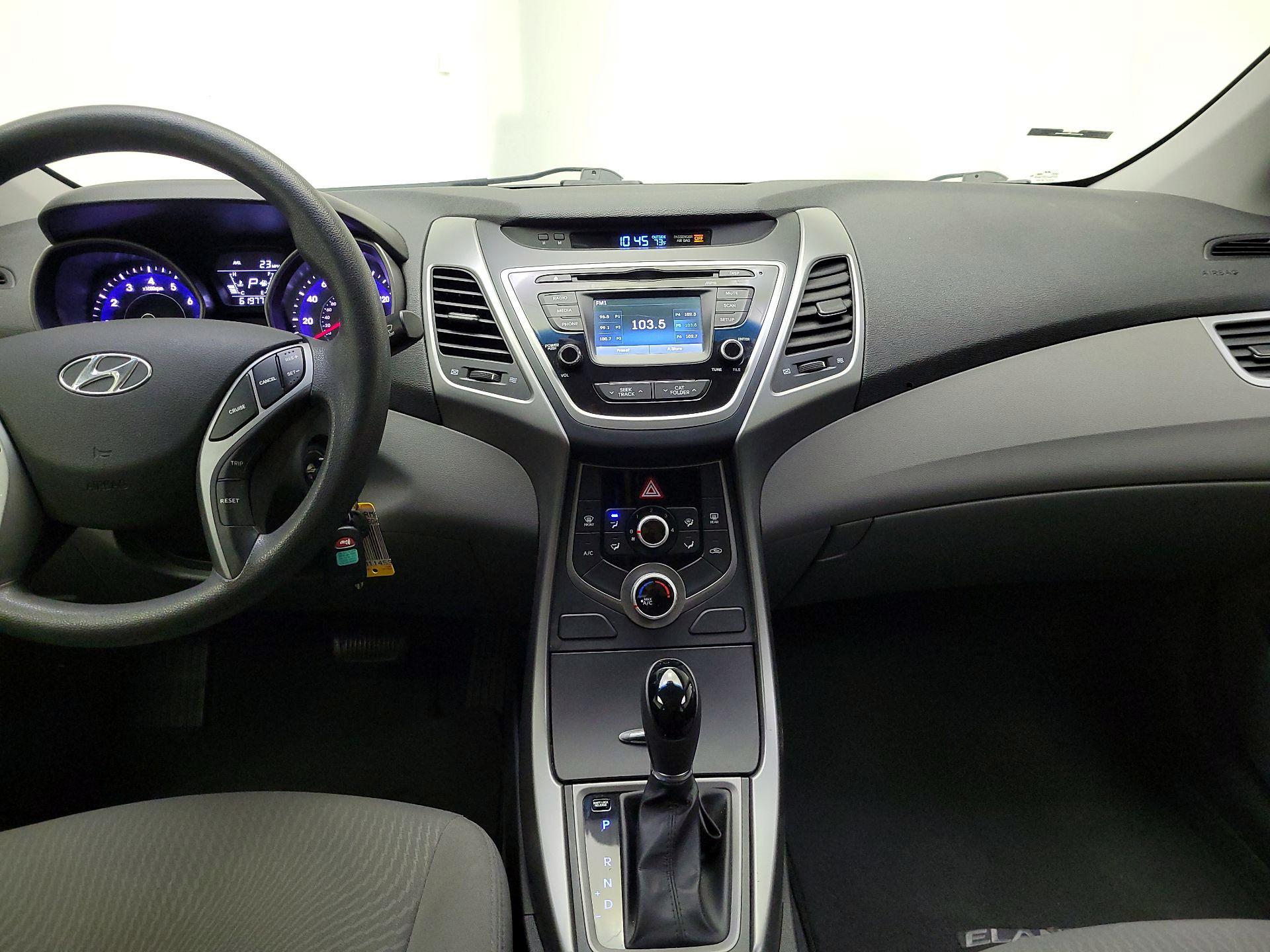 Thumbnail: 2016 Hyundai Elantra - 9