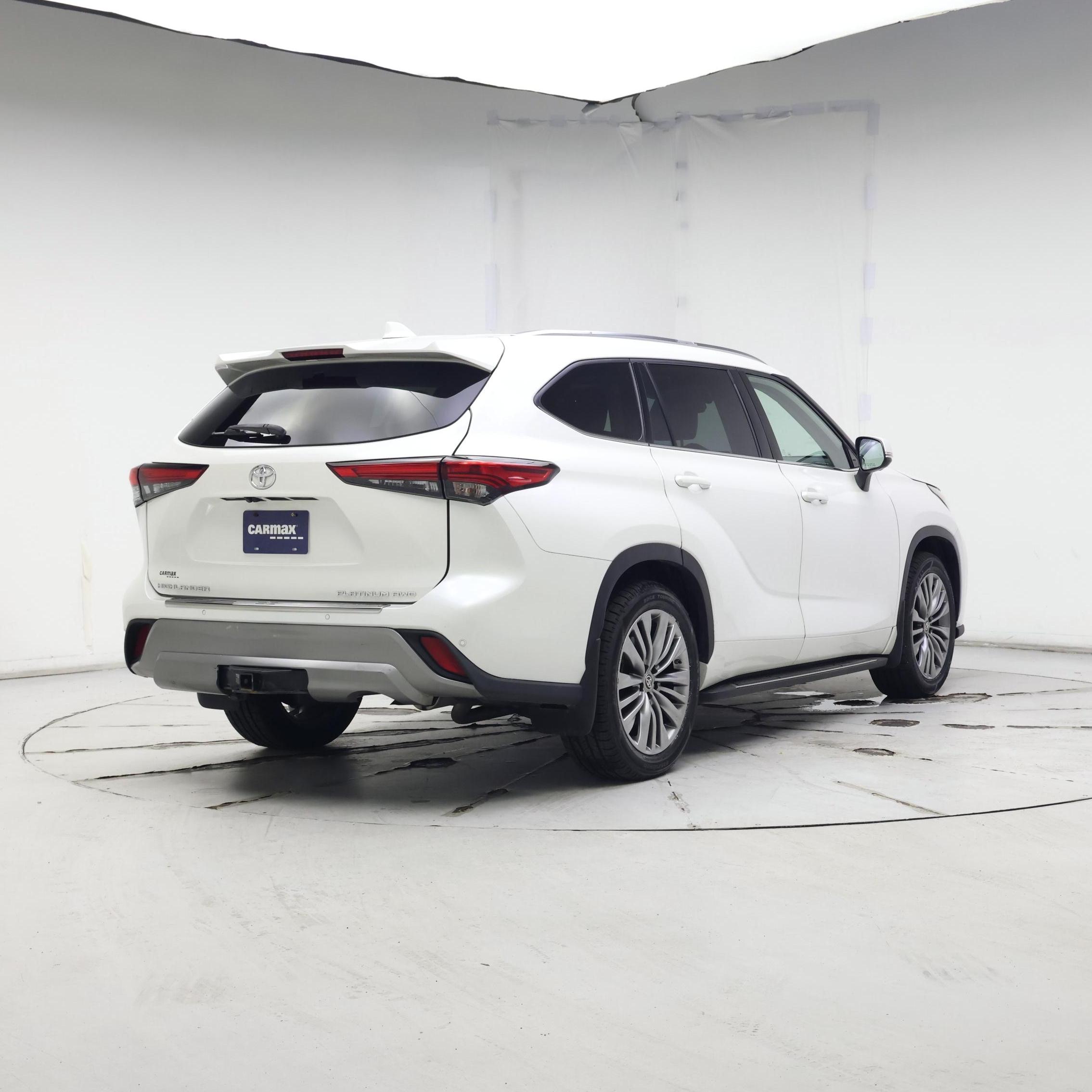 Thumbnail: 2020 Toyota Highlander - 8