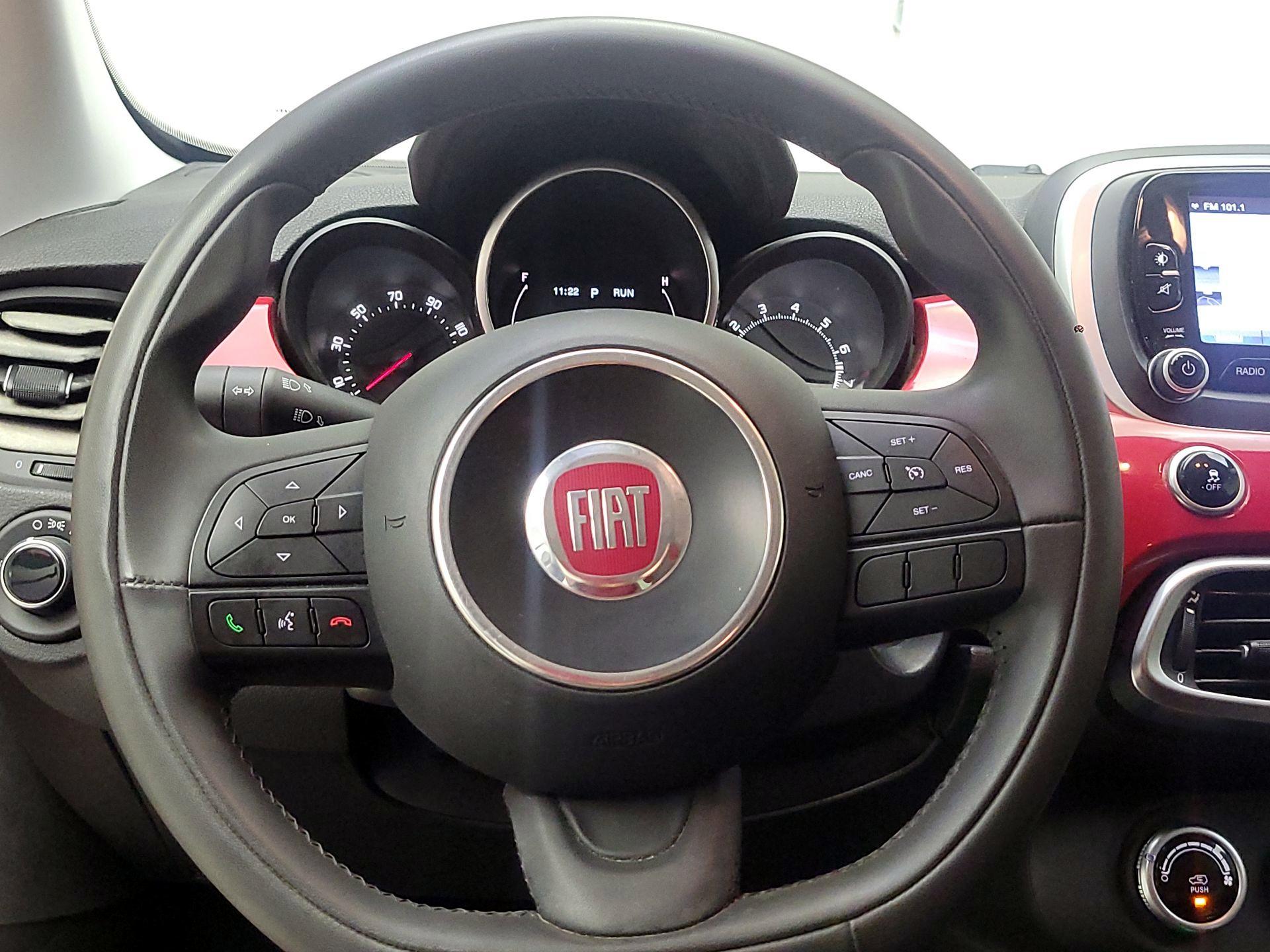Thumbnail: 2016 Fiat 500X - 10