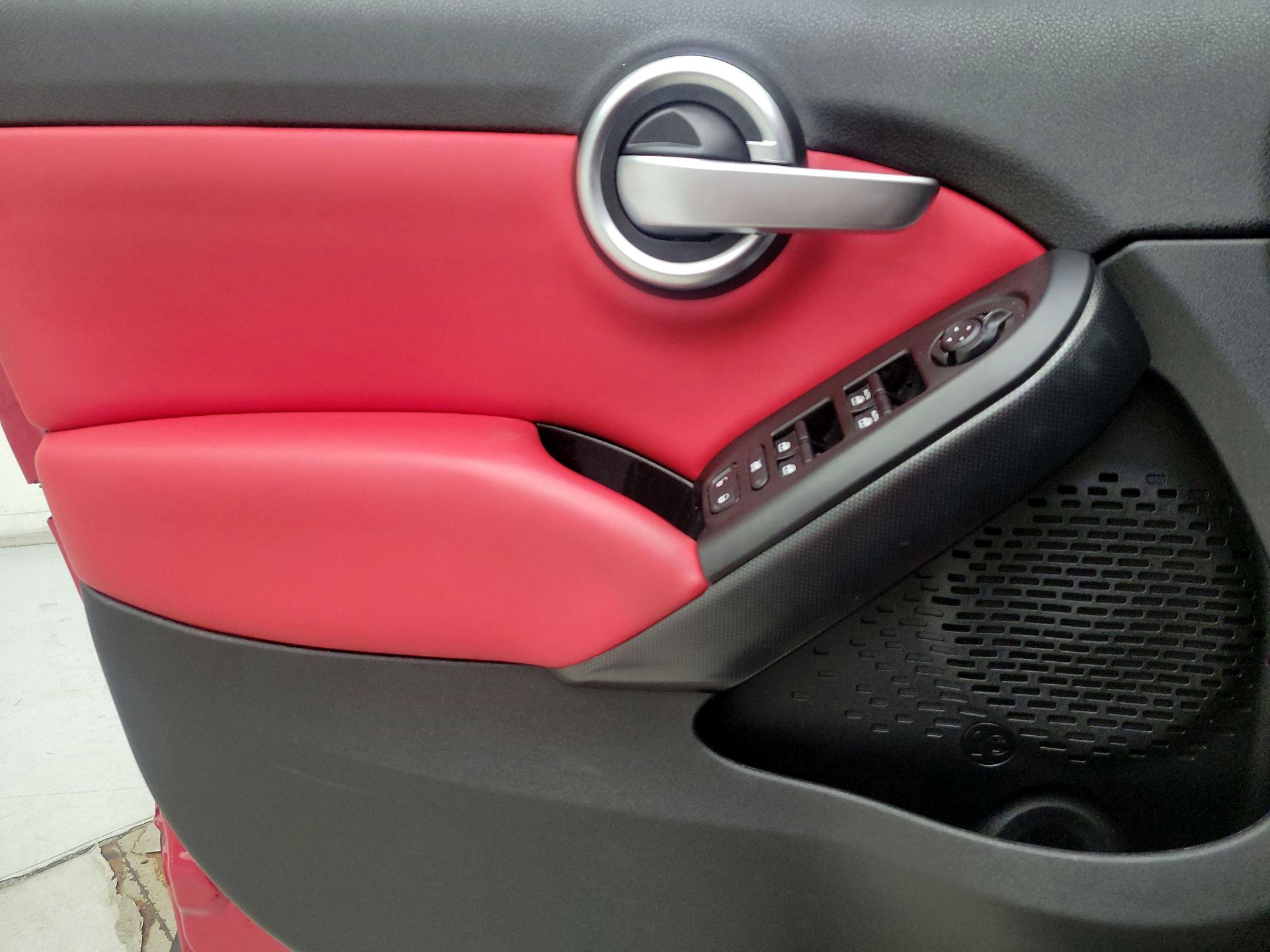 Thumbnail: 2016 Fiat 500X - 12