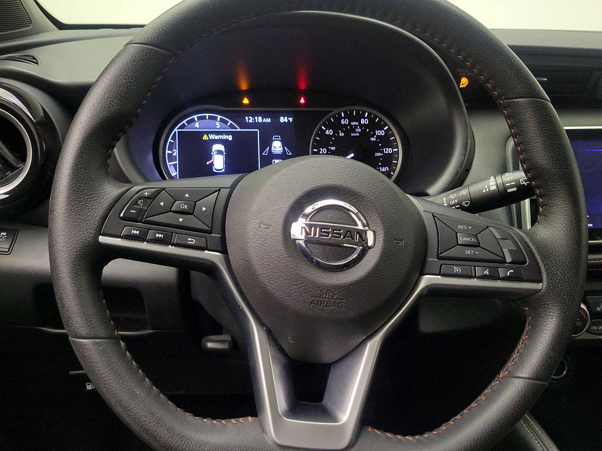 Thumbnail: 2019 Nissan Kicks - 10