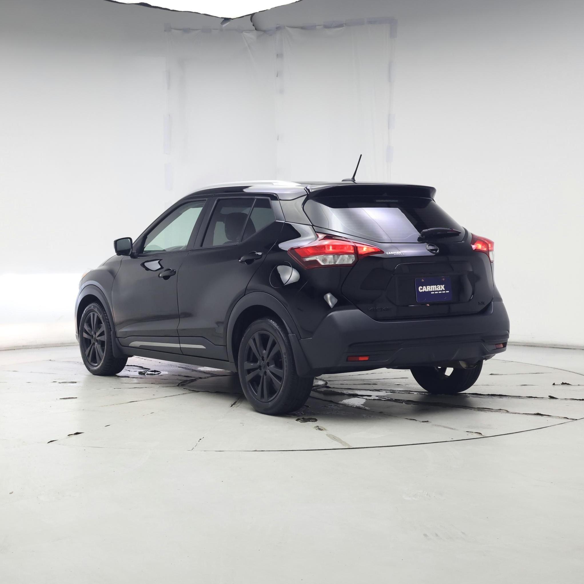 Thumbnail: 2019 Nissan Kicks - 2