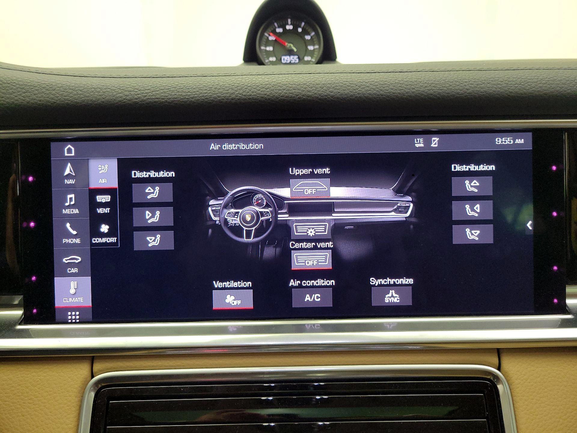 Thumbnail: 2020 Porsche Panamera - 17