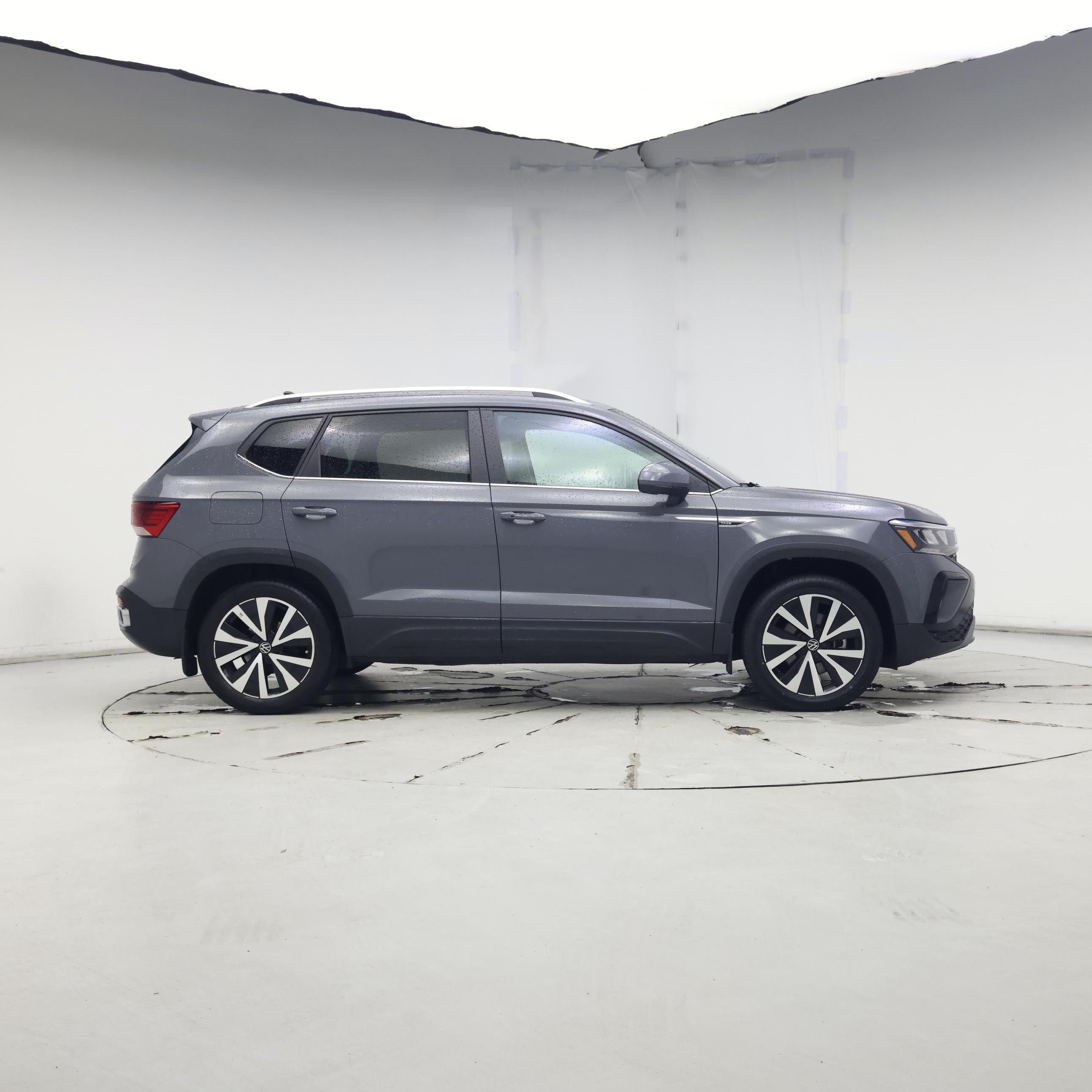 Thumbnail: 2022 Volkswagen Taos - 7